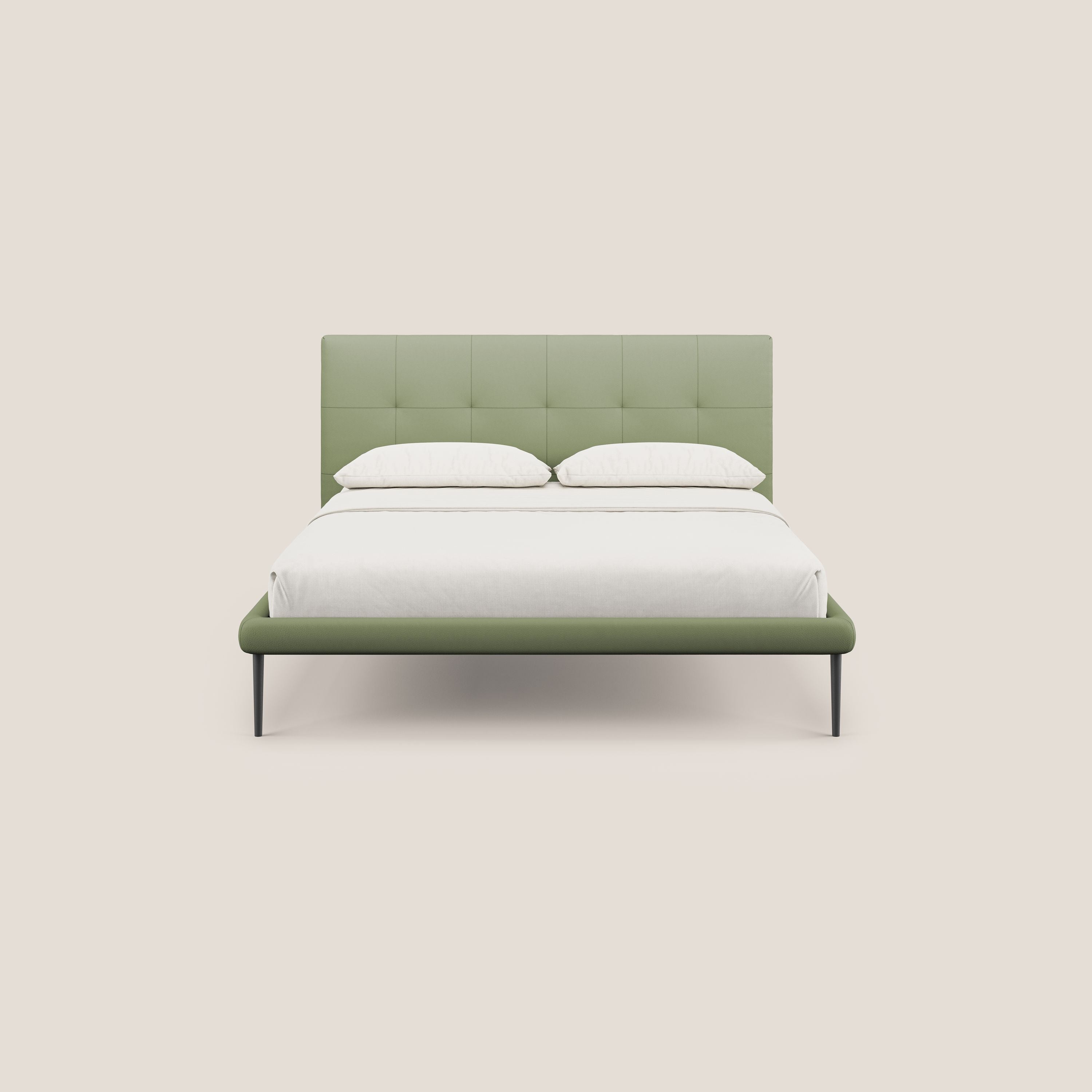 Midori letto imbottito trapuntato in ecopelle con piedini alti T04 verde - divani.store