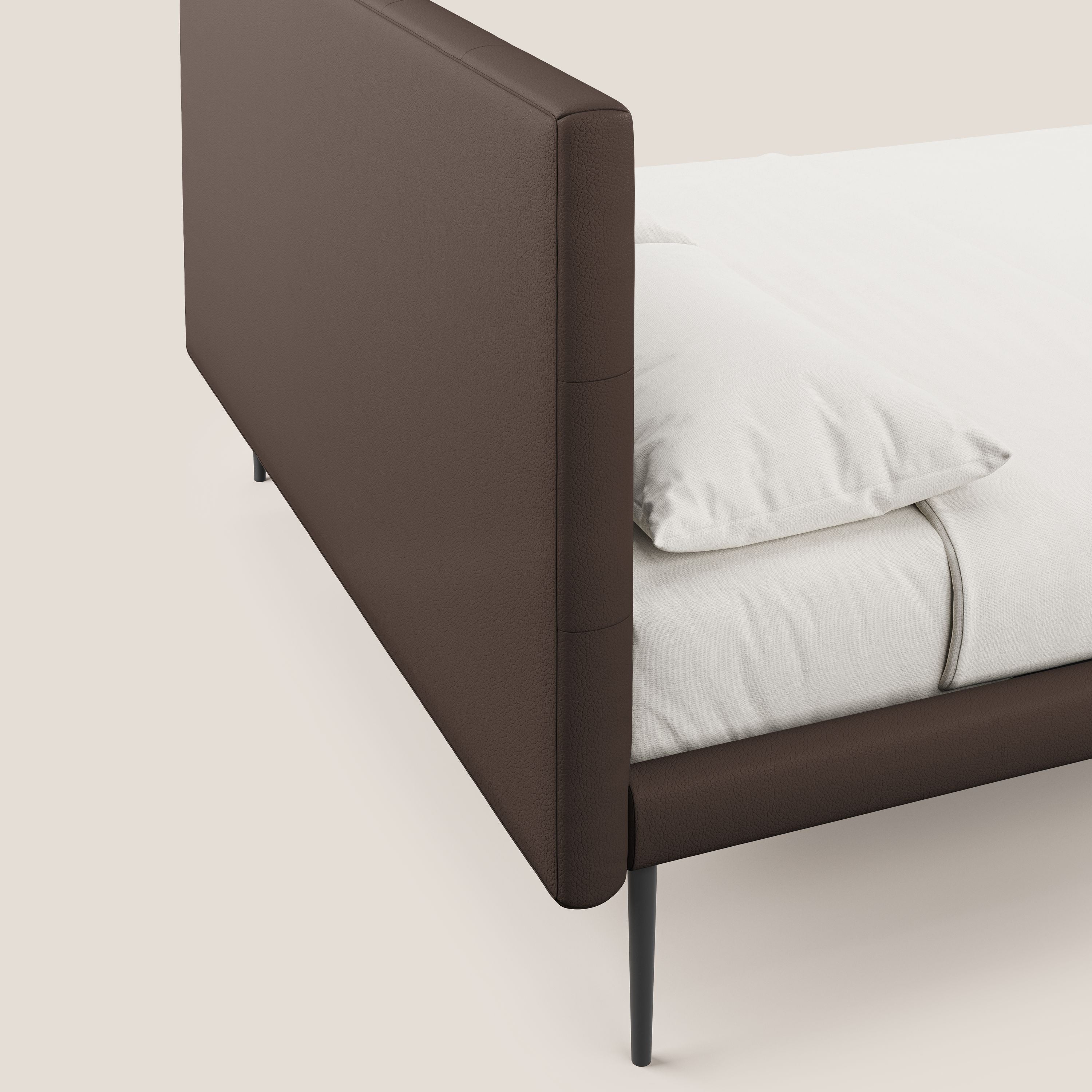 Midori letto imbottito trapuntato in ecopelle con piedini alti T04 marrone - divani.store