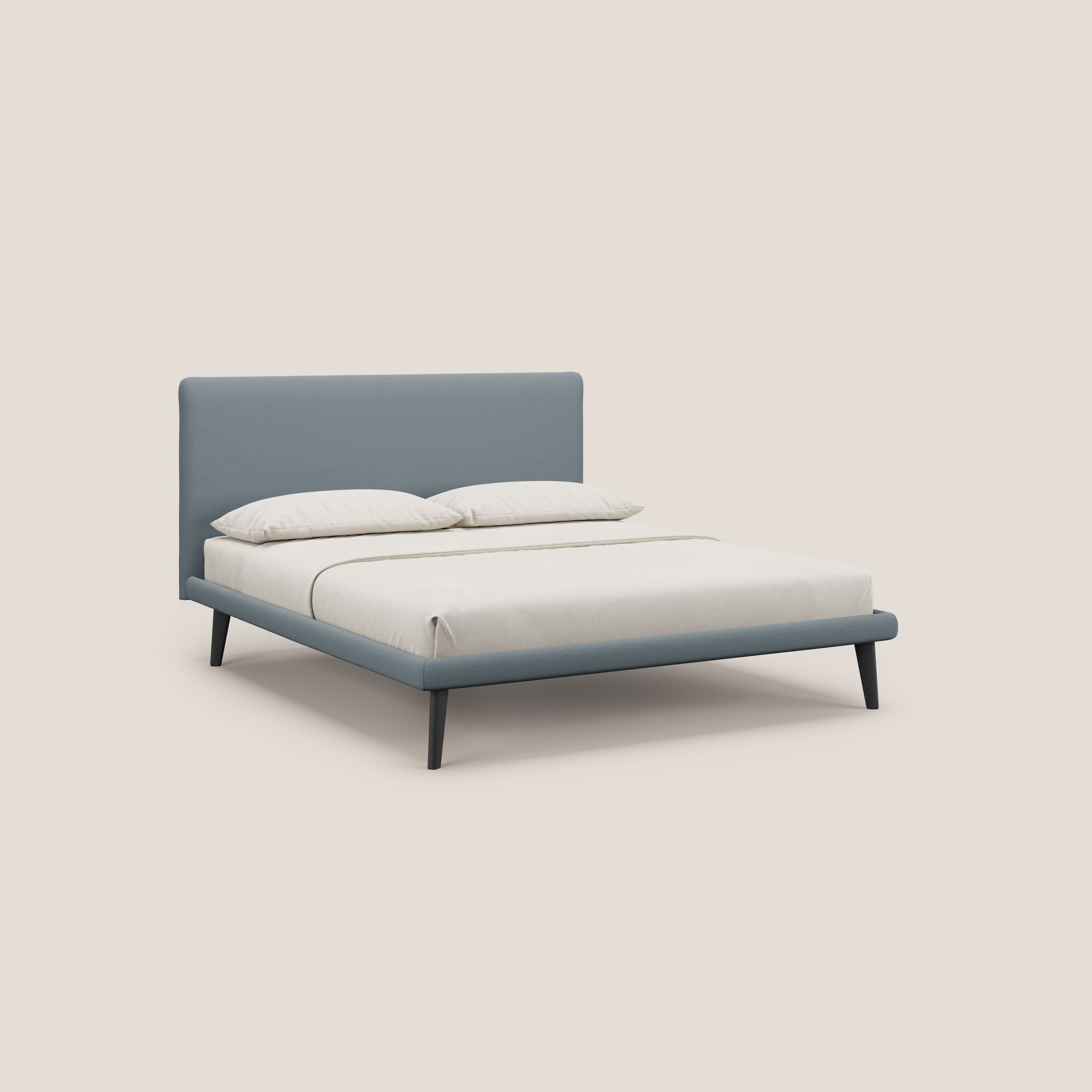 Noel letto minimal scandinavo con piedi in mogano e tessuto fiammato impermeabile T19 carta da zucchero - divani.store