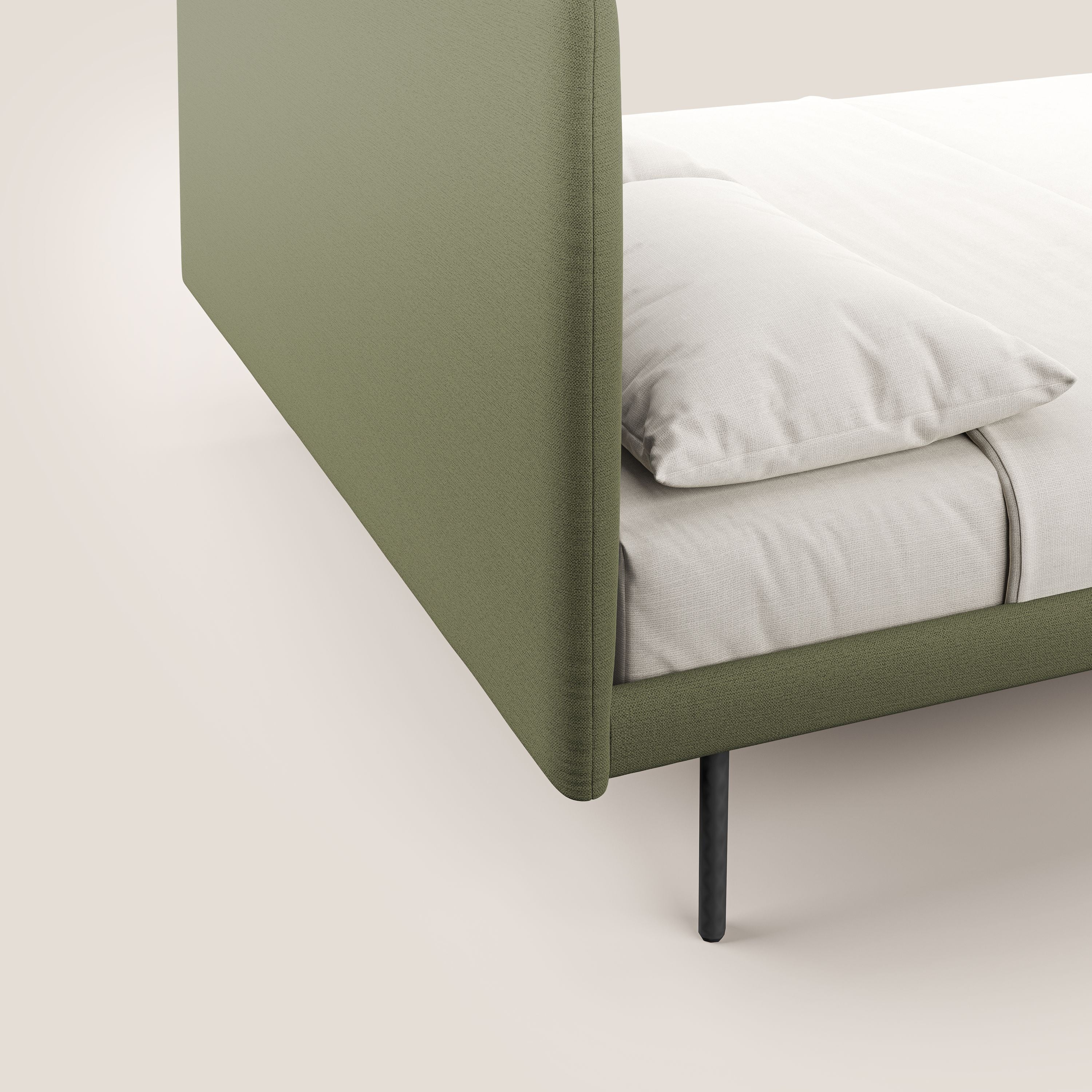 Noel letto minimal scandinavo con piedi in mogano e tessuto fiammato impermeabile T19 verde - divani.store