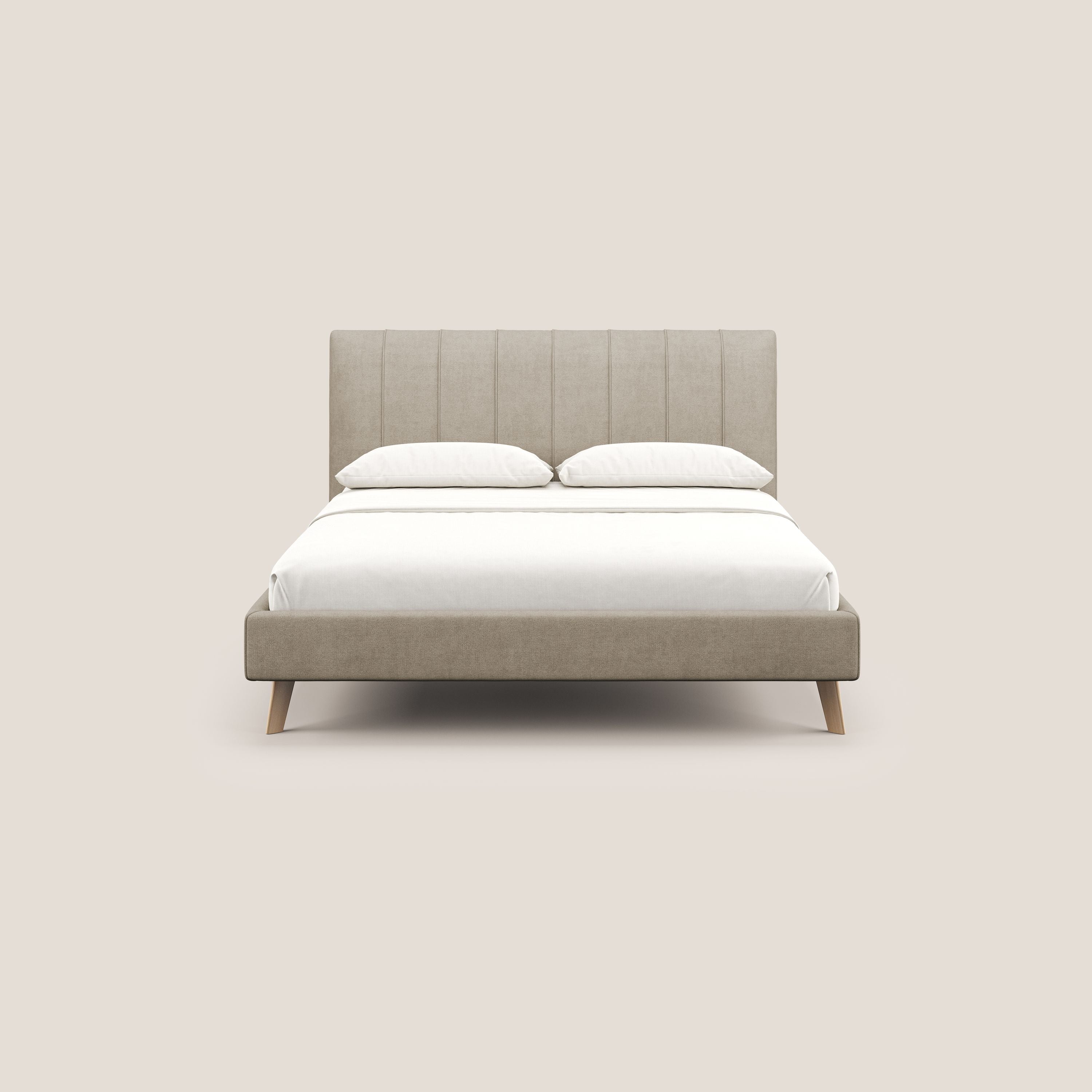 Selene letto imbottito con piedini naturali sfoderabile in tessuto impermeabile T02 beige - divani.store