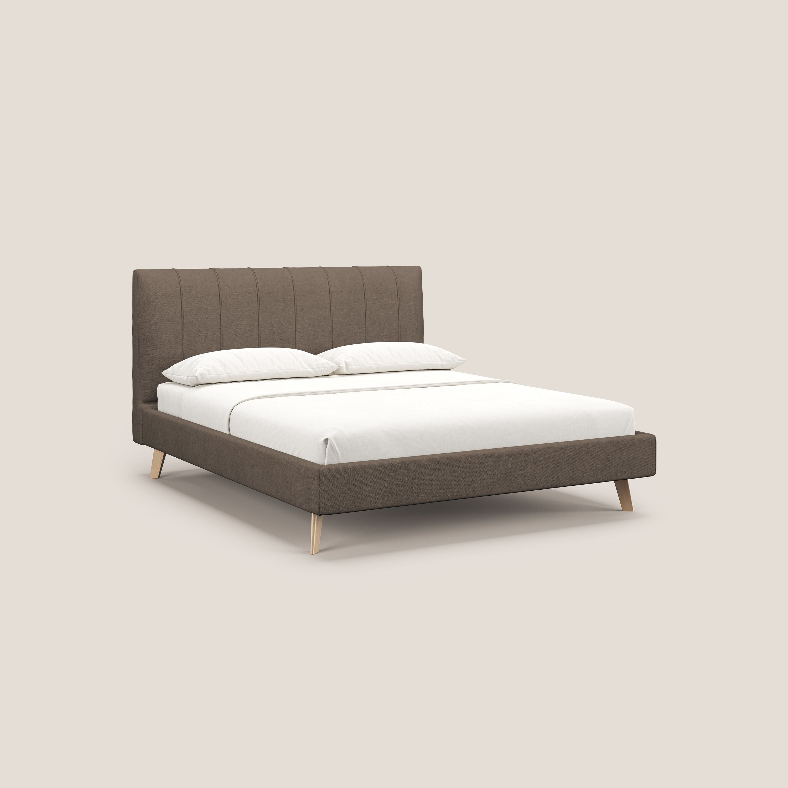 Selene letto imbottito con piedini naturali sfoderabile in tessuto impermeabile T02 marrone - divani.store