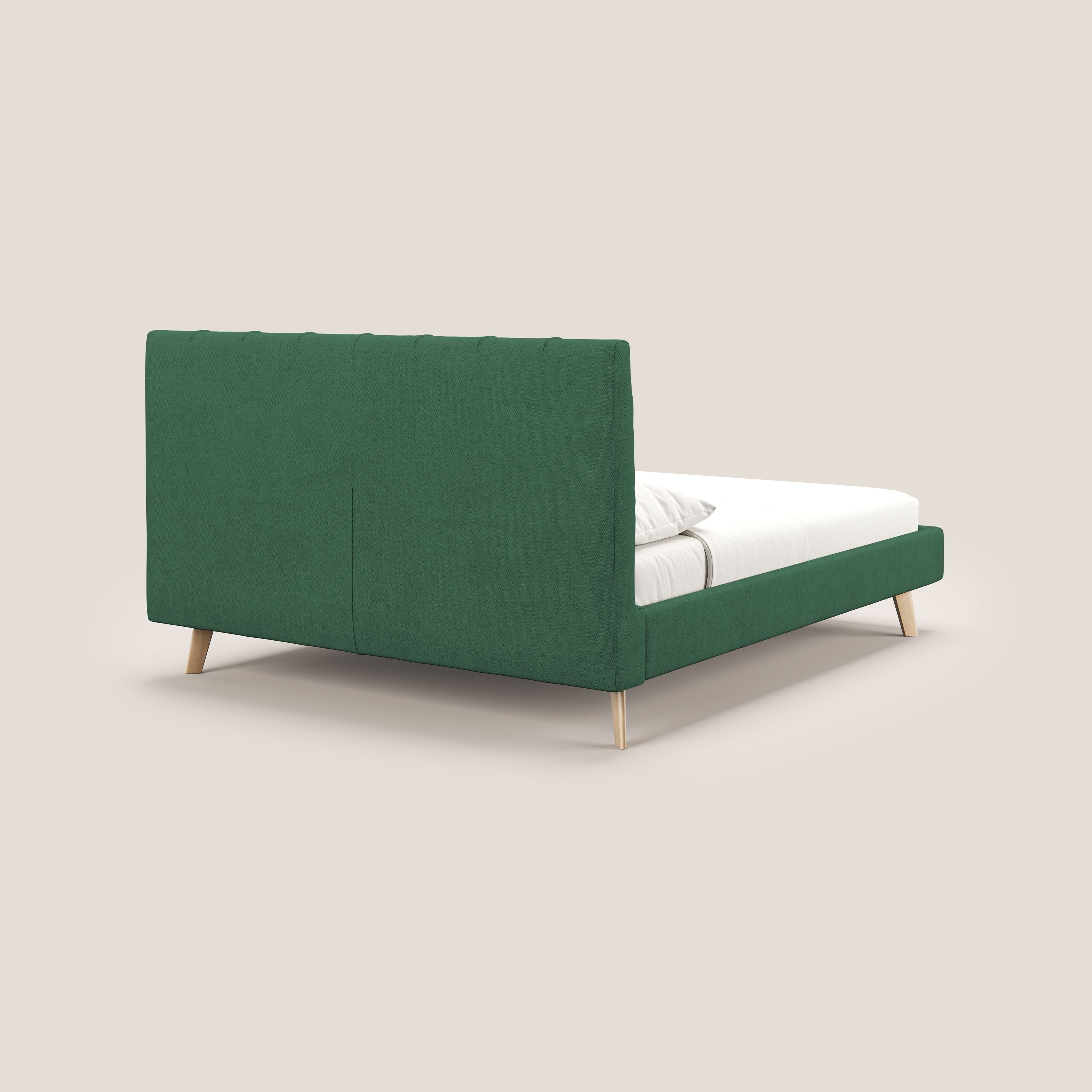 Selene letto imbottito con piedini naturali sfoderabile in tessuto impermeabile T02 verde - divani.store
