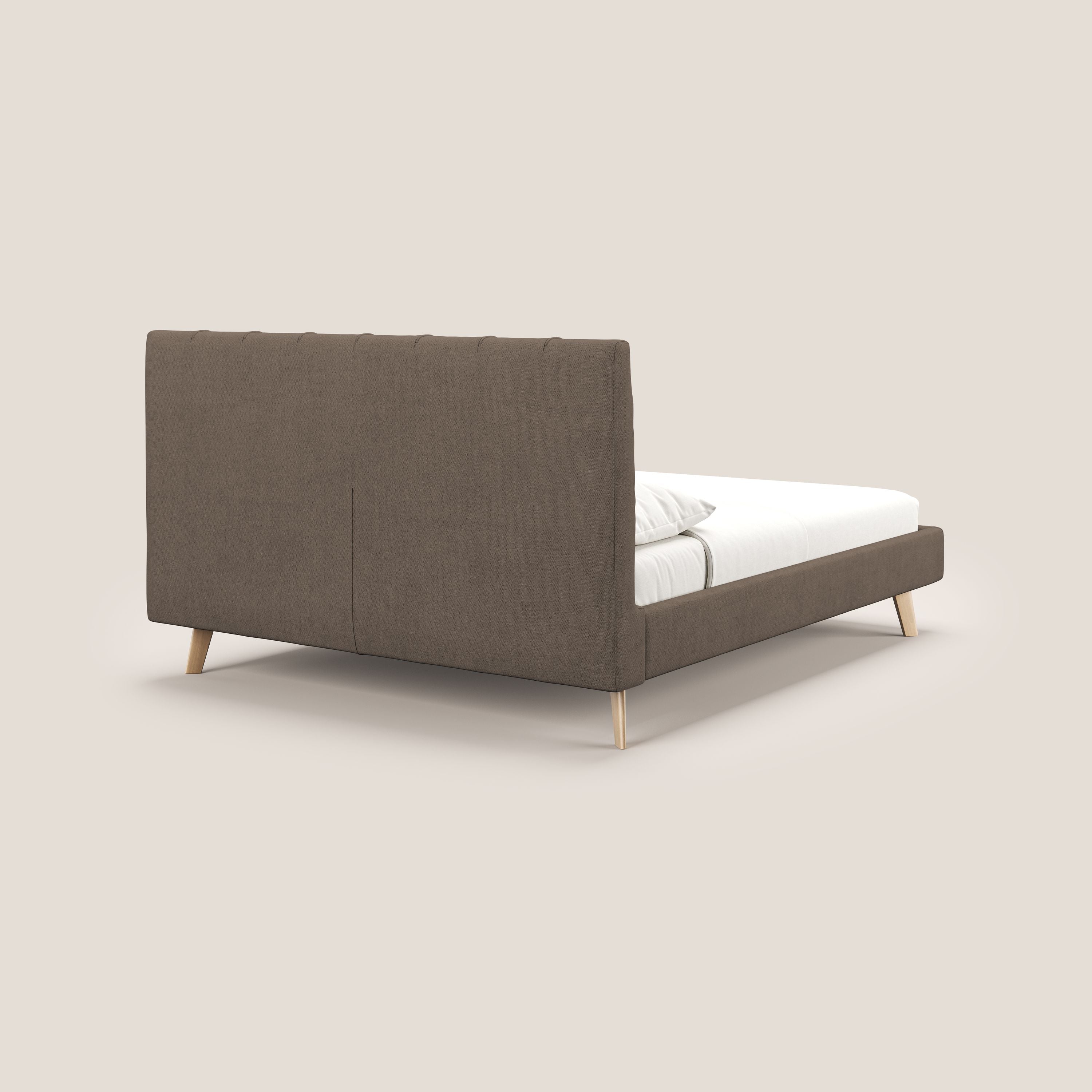Selene letto imbottito con piedini naturali sfoderabile in tessuto impermeabile T02 marrone - divani.store