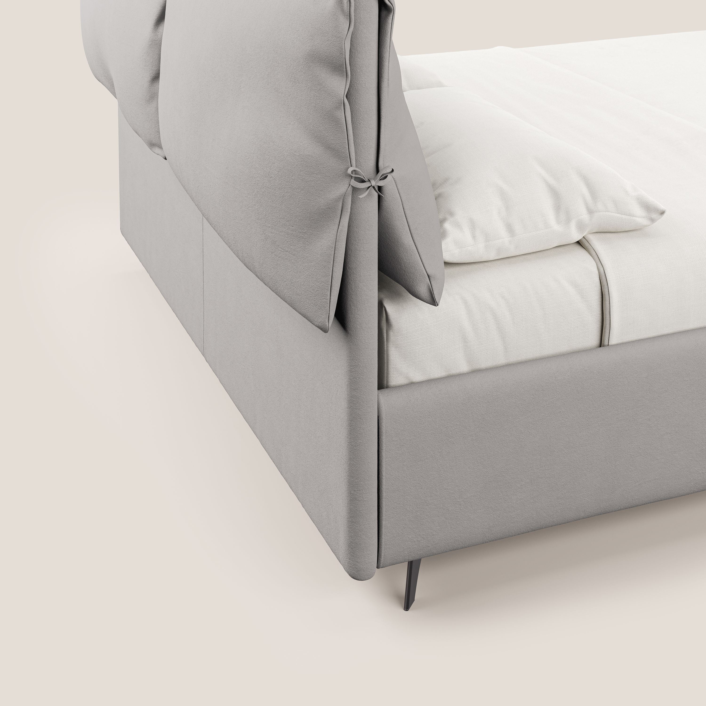 Susan letto imbottito contenitore completamente sfoderabile in microfibra smacchiabile T11 grigio chiaro - divani.store