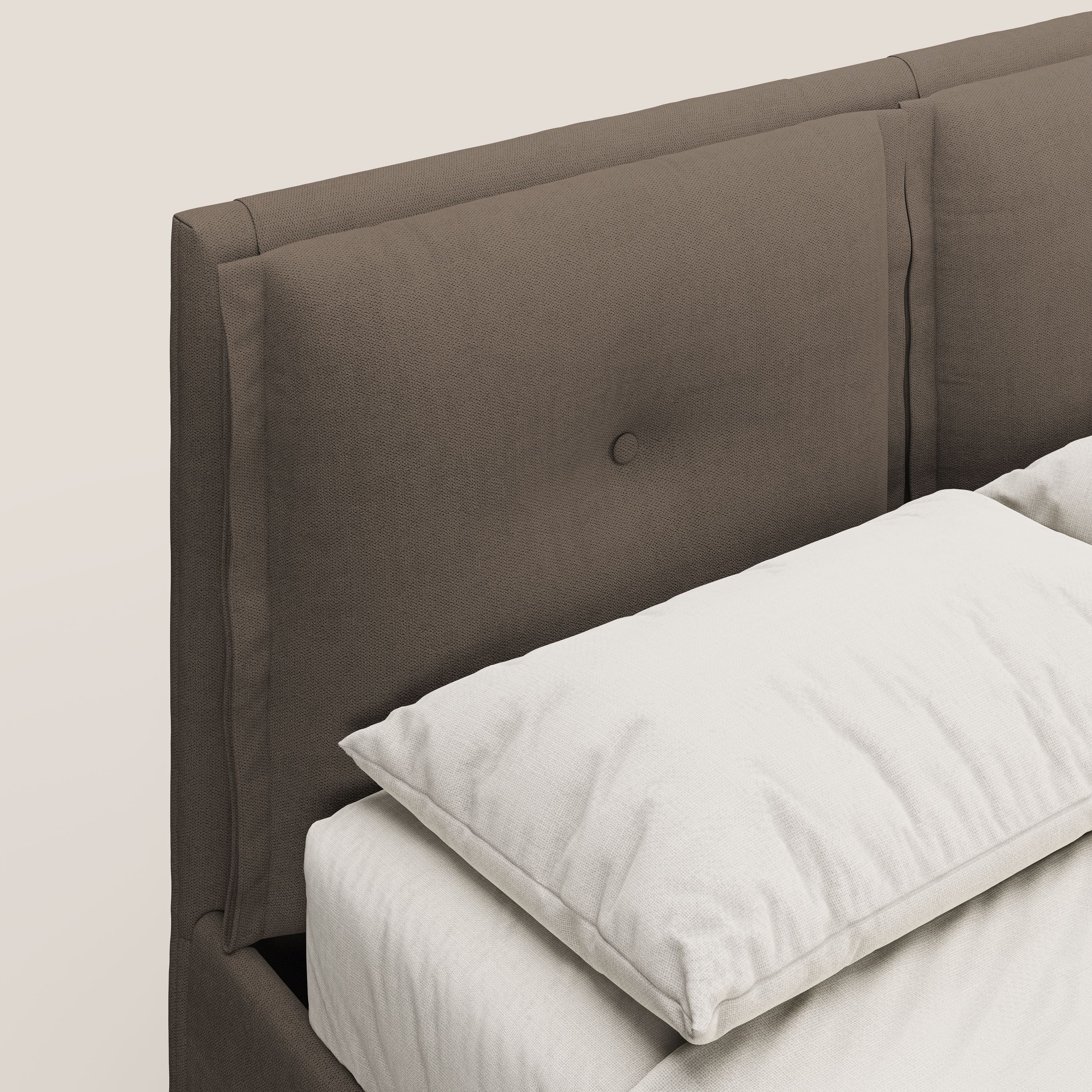 Travis letto contenitore con cuscini mobili trapuntati in tessuto impermeabile T02 marrone - divani.store