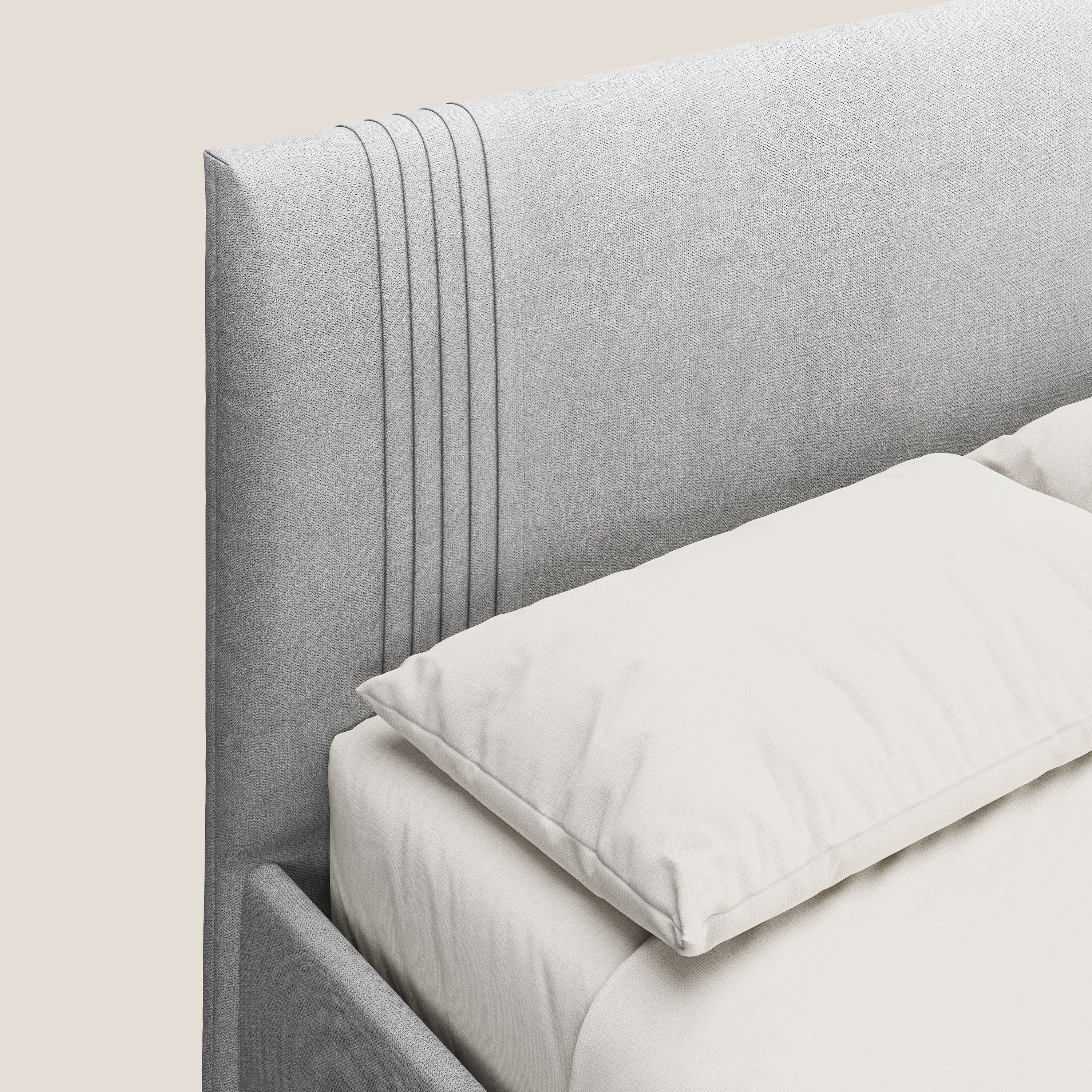 Yvonne letto contenitore in morbido tessuto impermeabile T02 grigio chiaro - divani.store