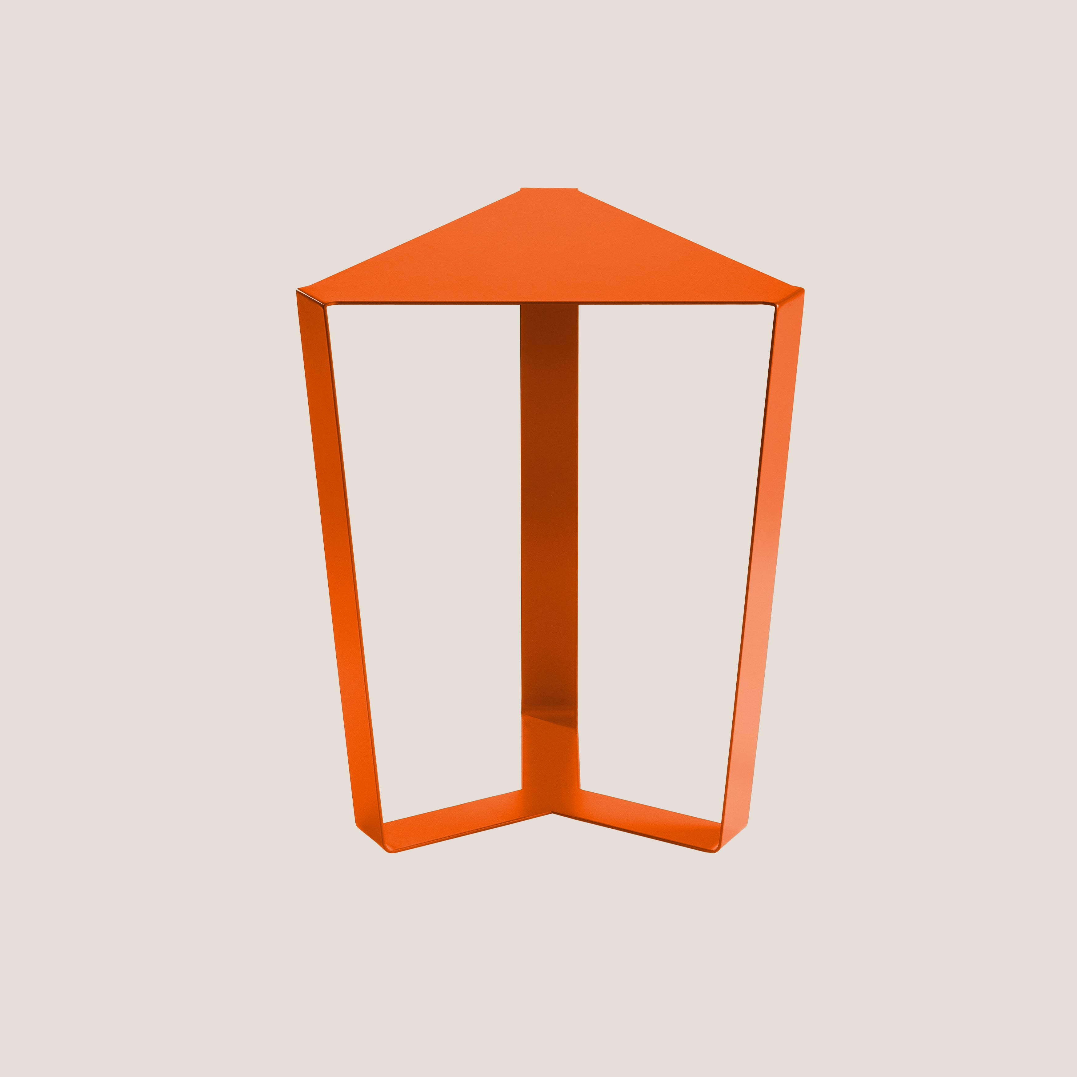 Finity tavolino triangolare per combinazioni modulari in diverse colorazioni - divani.store