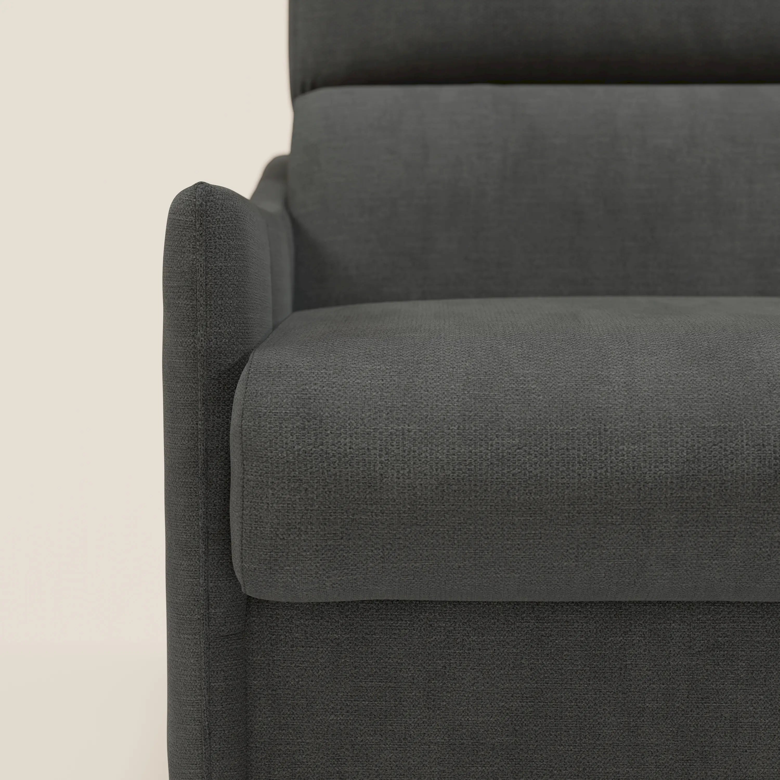 Loto Divano Letto Angolare con Penisola contenitore, Poggiatesta, Materasso Alto H18 in morbido tessuto impermeabile T14 - divani.store