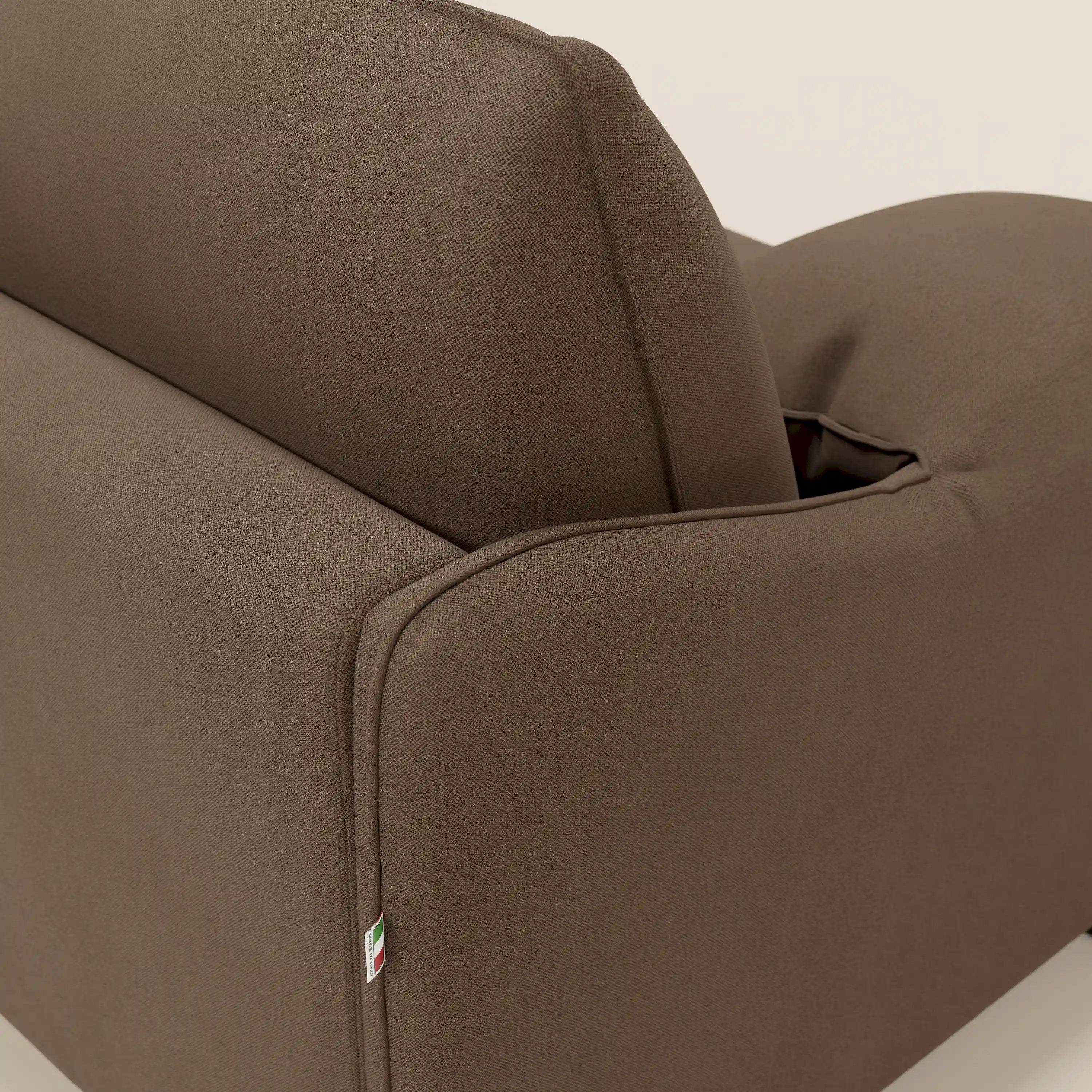 Primula divano letto con materasso alto 18 cm - braccioli mobili e tessuto smacchiabile T05 - divani.store