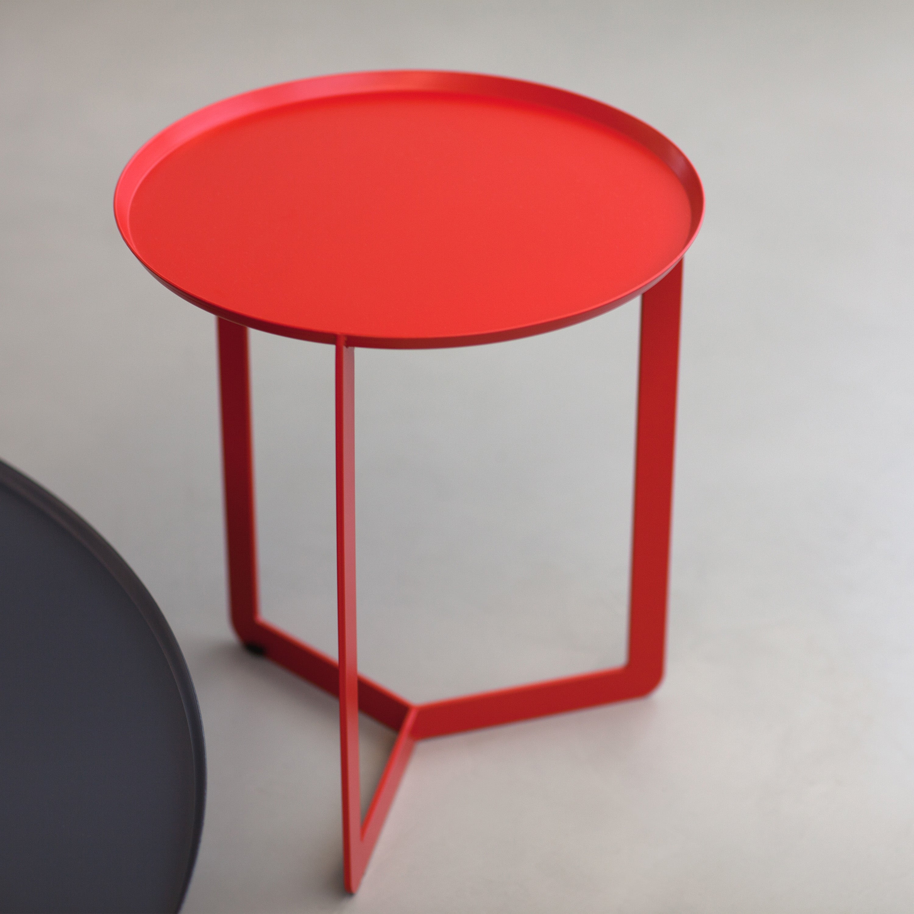 Round tavolino rotondo da salotto in metallo h46 cm salvia - divani.store