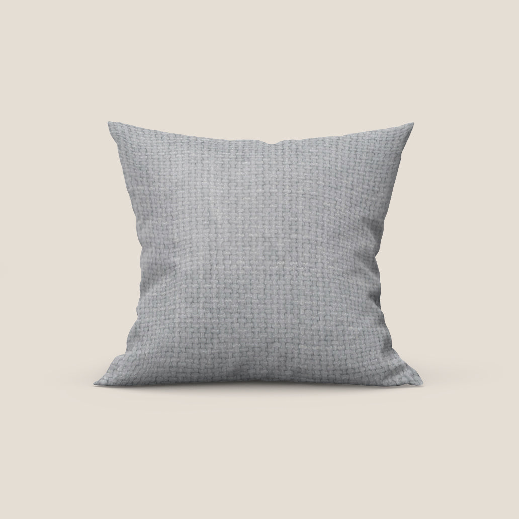 Montana cuscino disponibile in diversi colori realizzato in morbido tessuto a trama grossa impermeabile T10 grigio chiaro - divani.store