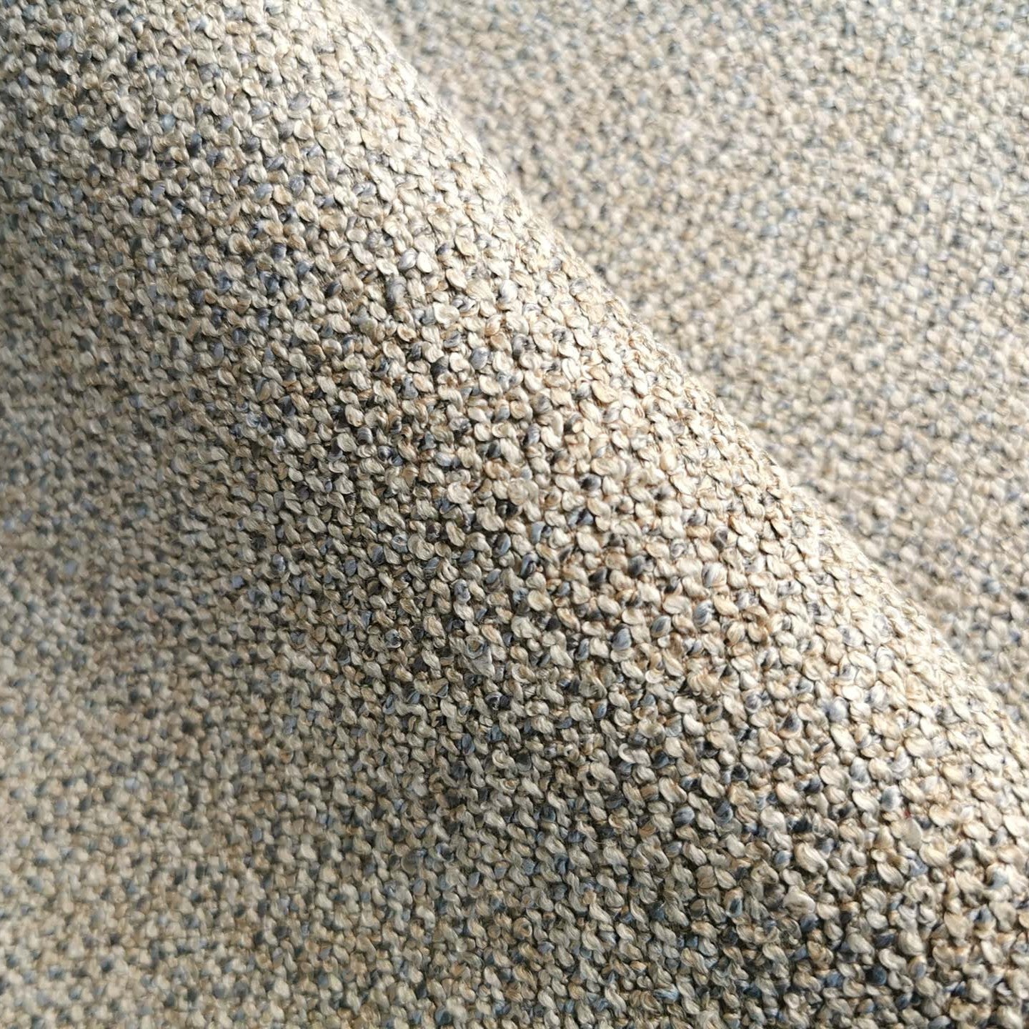 T12 Sonic Tessuto Morbido a trama mista con tecnologia Quick Clean - divani.store