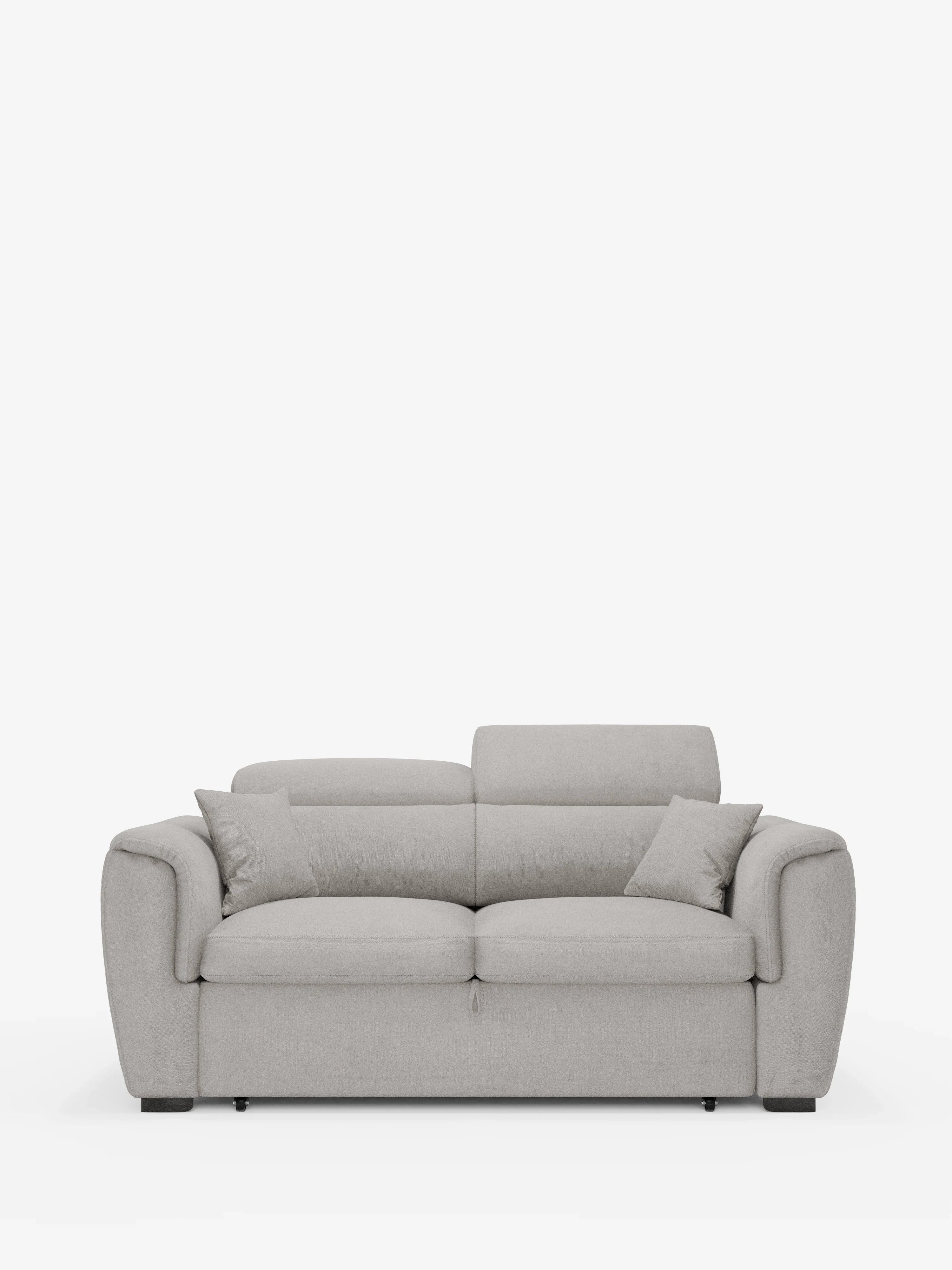 Il divano a 2 posti estraibile Titano con poggiatesta reclinabili in tessuto smacchiabile Oeko-Tex® di Divani.Il modello Store, qui raffigurato in un moderno tessuto grigio chiaro con due cuscini di seduta, due cuscini di schienale, braccioli arrotondati e due piccoli cuscini decorativi abbinati, è dotato di un versatile meccanismo a delfino ed è presentato su uno sfondo bianco a tinta unita.