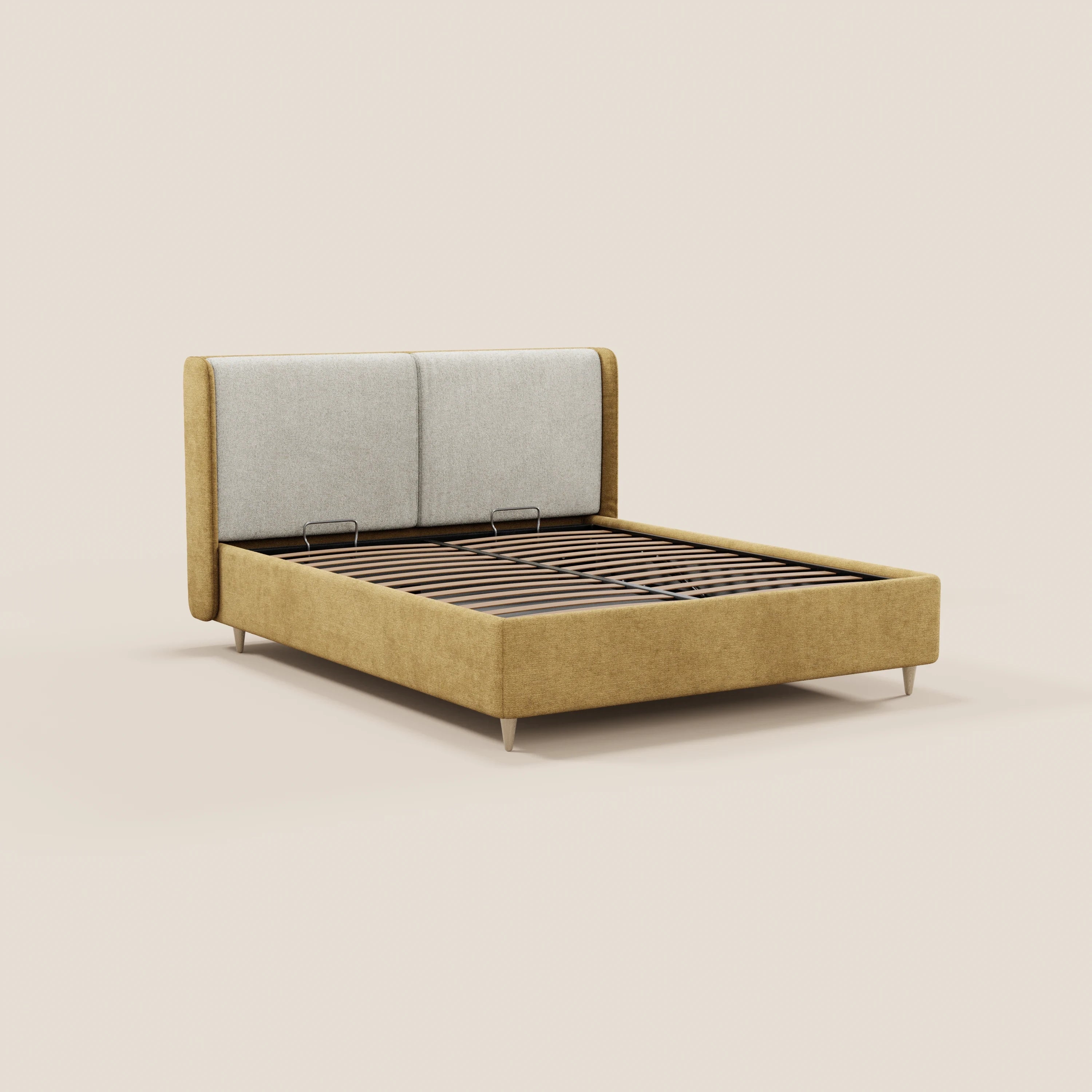Il letto imbottito bicolore VALKIRIA di Letti.store presenta una testiera curva e avvolgente con cuscini di schienale, tessuto nei toni del marrone dorato e del beige, doghe in legno e gambe angolate in metallo. Nell’immagine è raffigurato senza materasso né biancheria da letto su uno sfondo bianco sporco.
