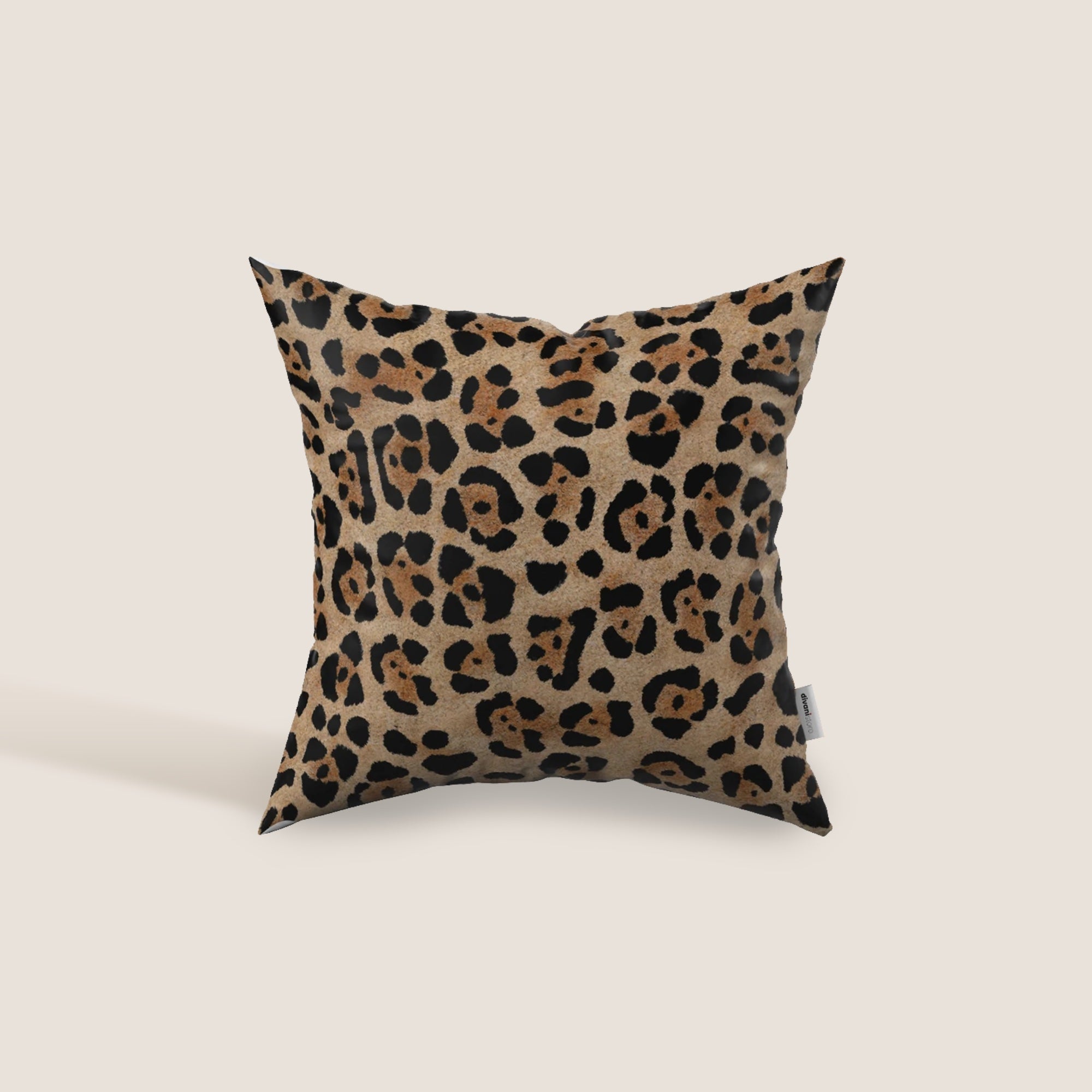 Wild cuscino in collezione Wild in microfibra impermeabile giaguaro - divani.store