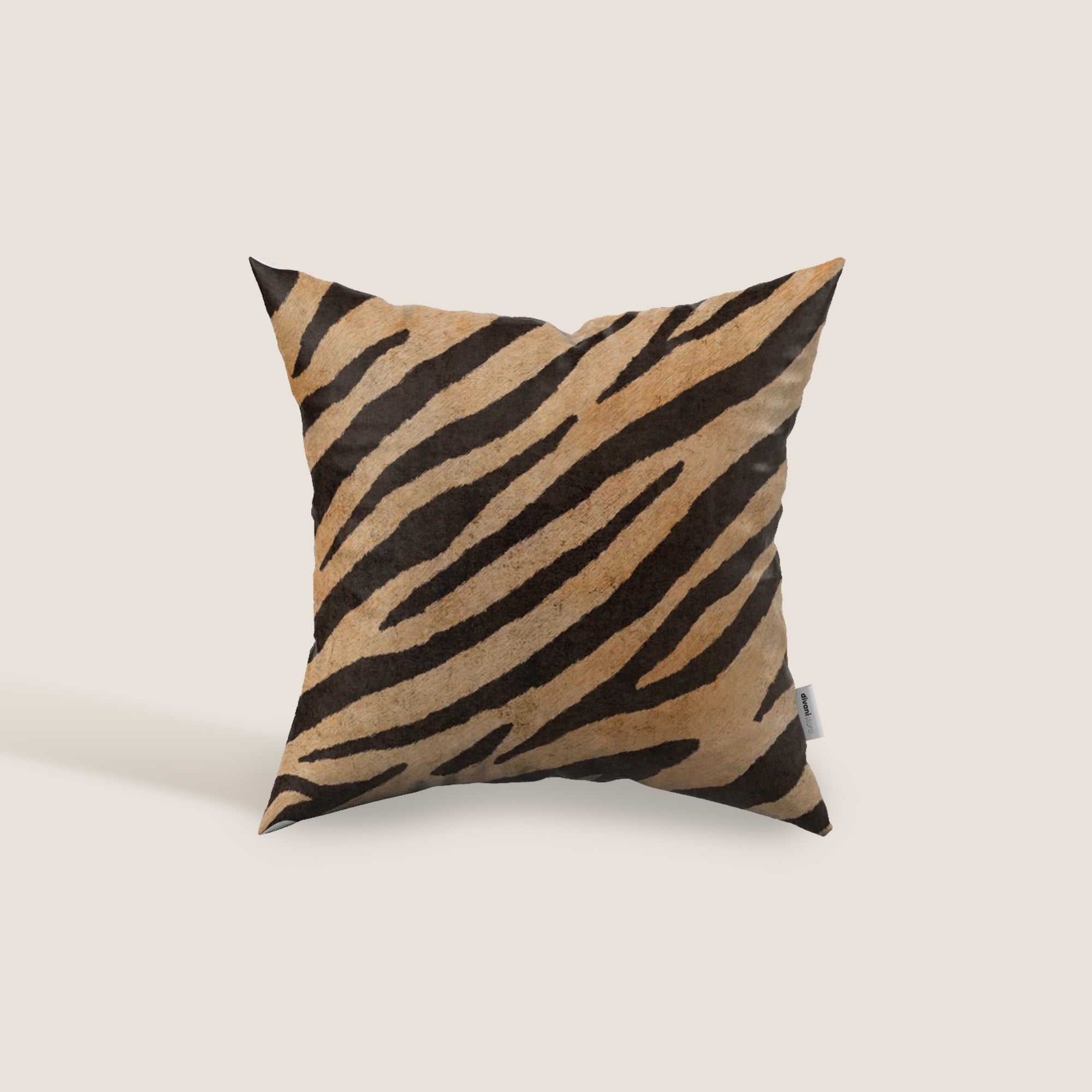 Wild cuscino in collezione Wild in microfibra impermeabile tigre - divani.store