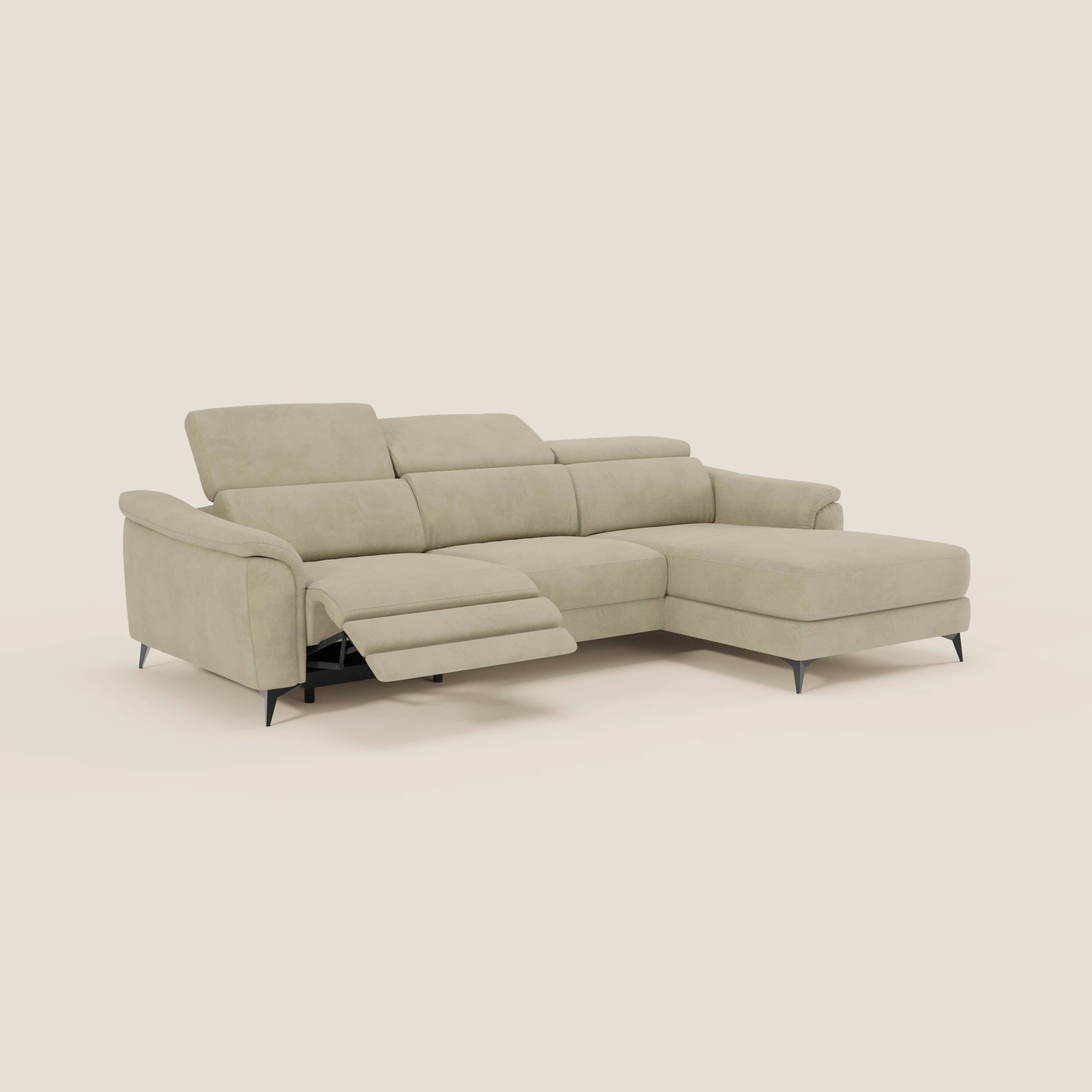 Arcos Sofa mit Halbinsel – hohe Füße und verstellbare Kopfstützen aus wasserfester Mikrofaser T11 beige