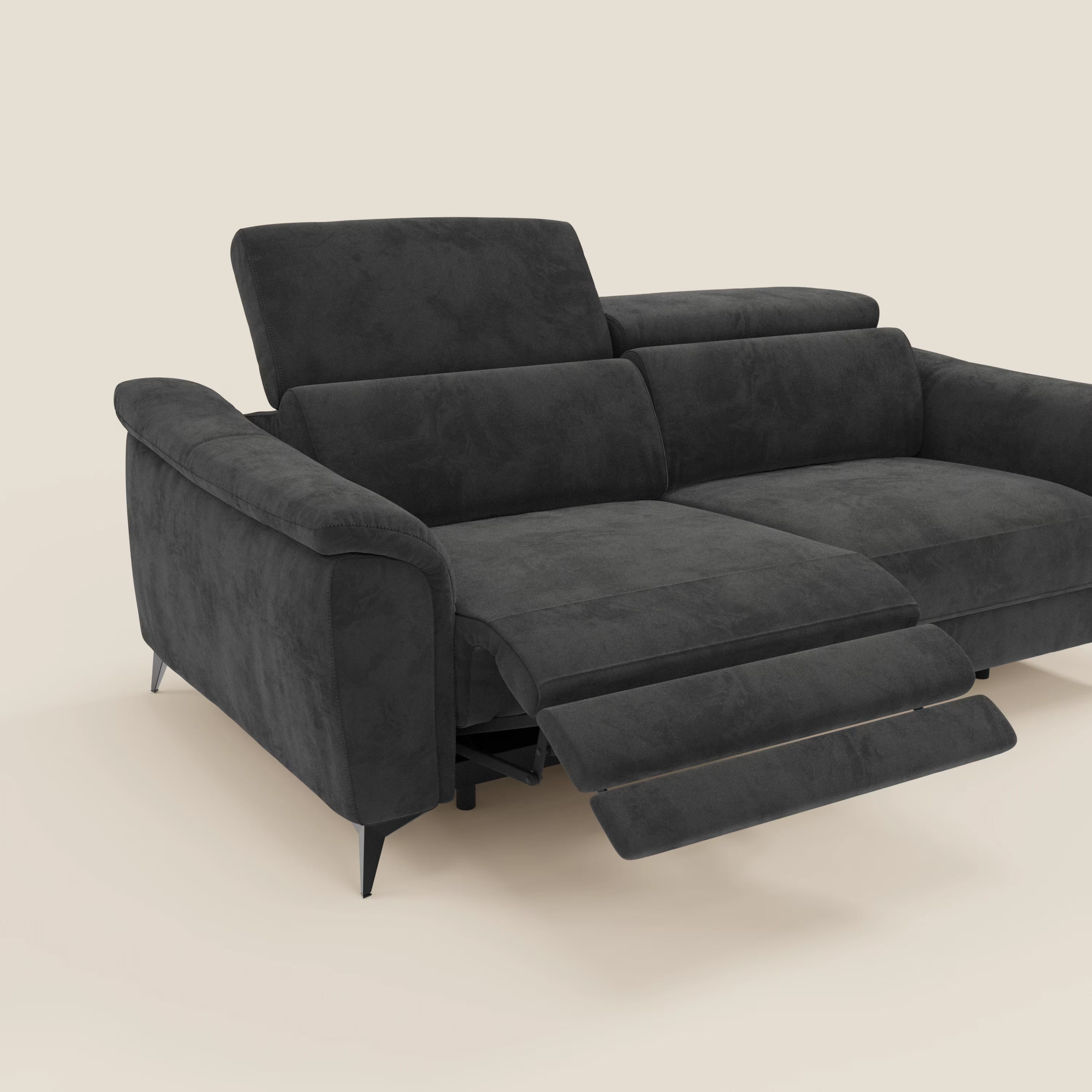 Arcos 3-Sitzer-Sofa – hohe Füße und verstellbare Kopfstützen aus wasserabweisender Mikrofaser T11 schwarz