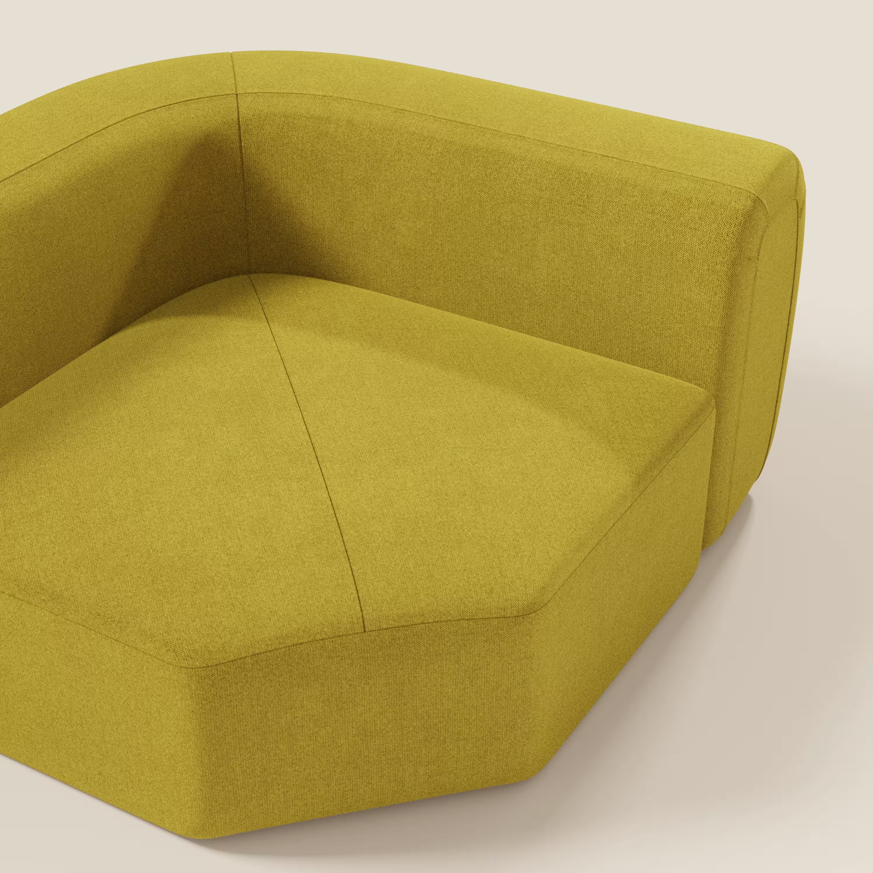 Bonbon Modulo angolare di Divani.Store è una poltrona modulare moderna e geometrica in tessuto antimacchia T23 giallo sole, caratterizzata da un bracciolo e da un'ampia seduta imbottita su uno sfondo beige chiaro.