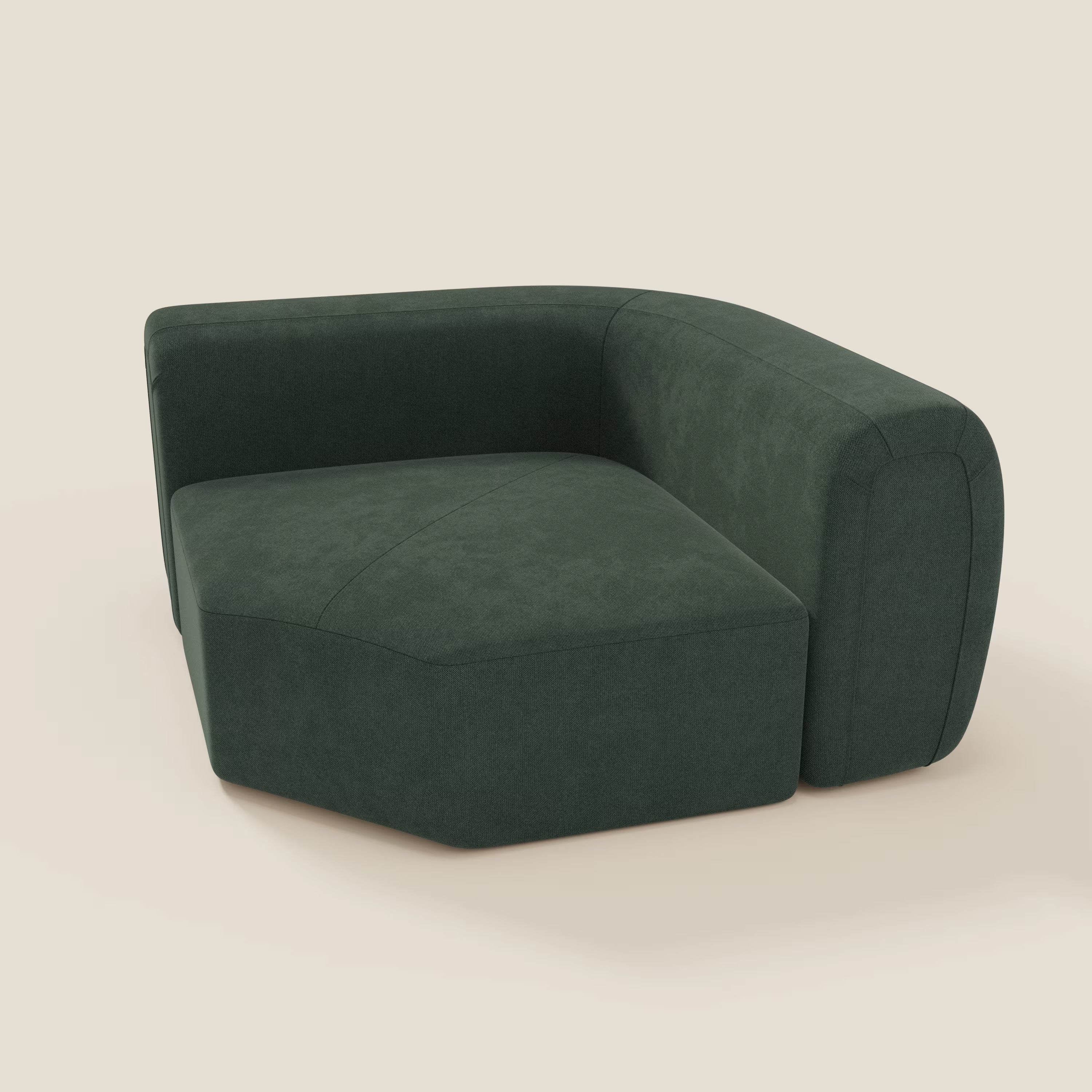 Bonbon Modulo angolare di Divani.Store è una moderna poltrona lounge verde scuro in tessuto smacchiabile T23, con schienale basso, ampio bracciolo destro e linee geometriche su sfondo beige.