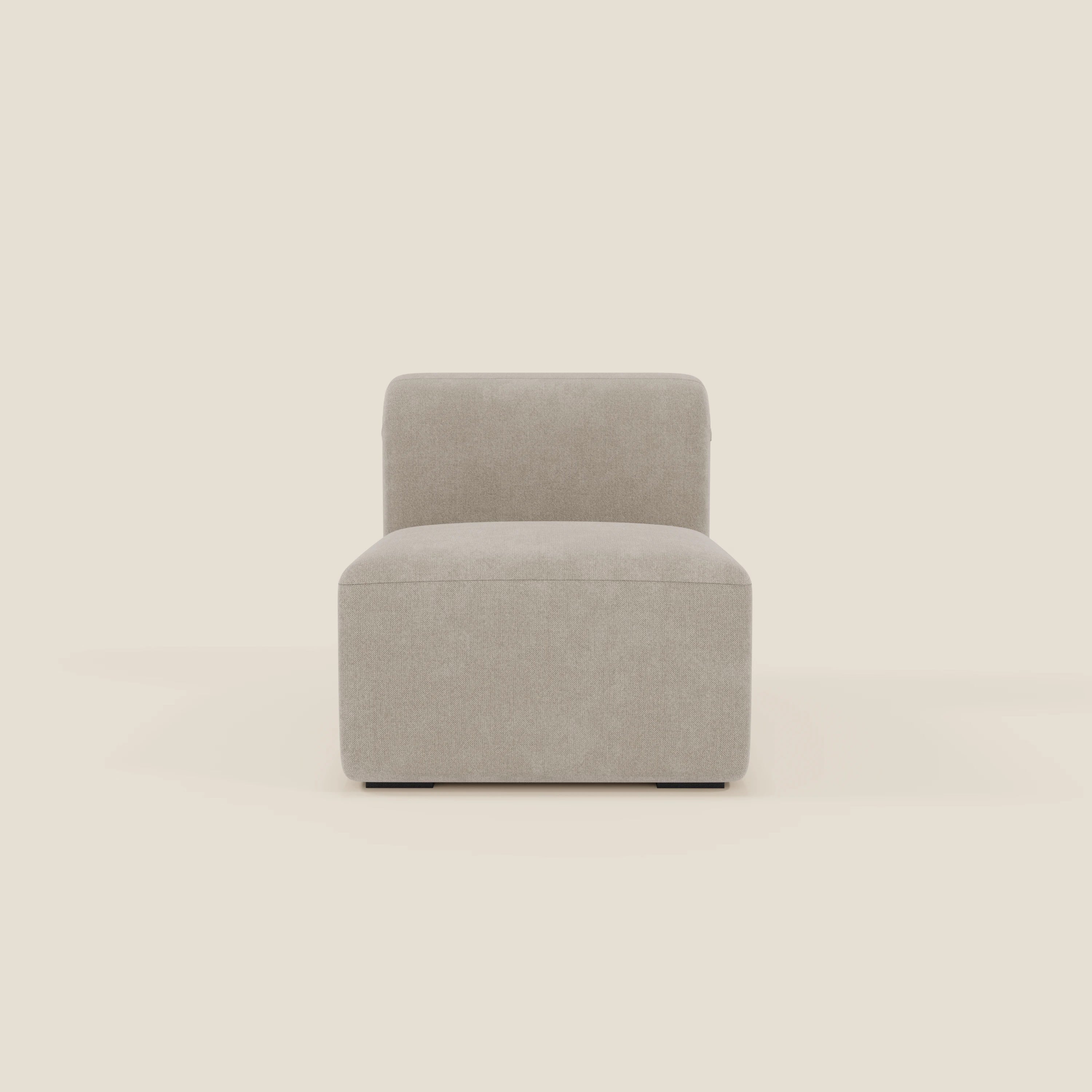 BonBon modulo centrale 70 cm di Divani.Store è una sedia moderna senza braccioli in tessuto Panna T23 con schienale basso e design squadrato. Il suo rivestimento antimacchia e il suo look minimalista la rendono ideale per gli interni contemporanei.