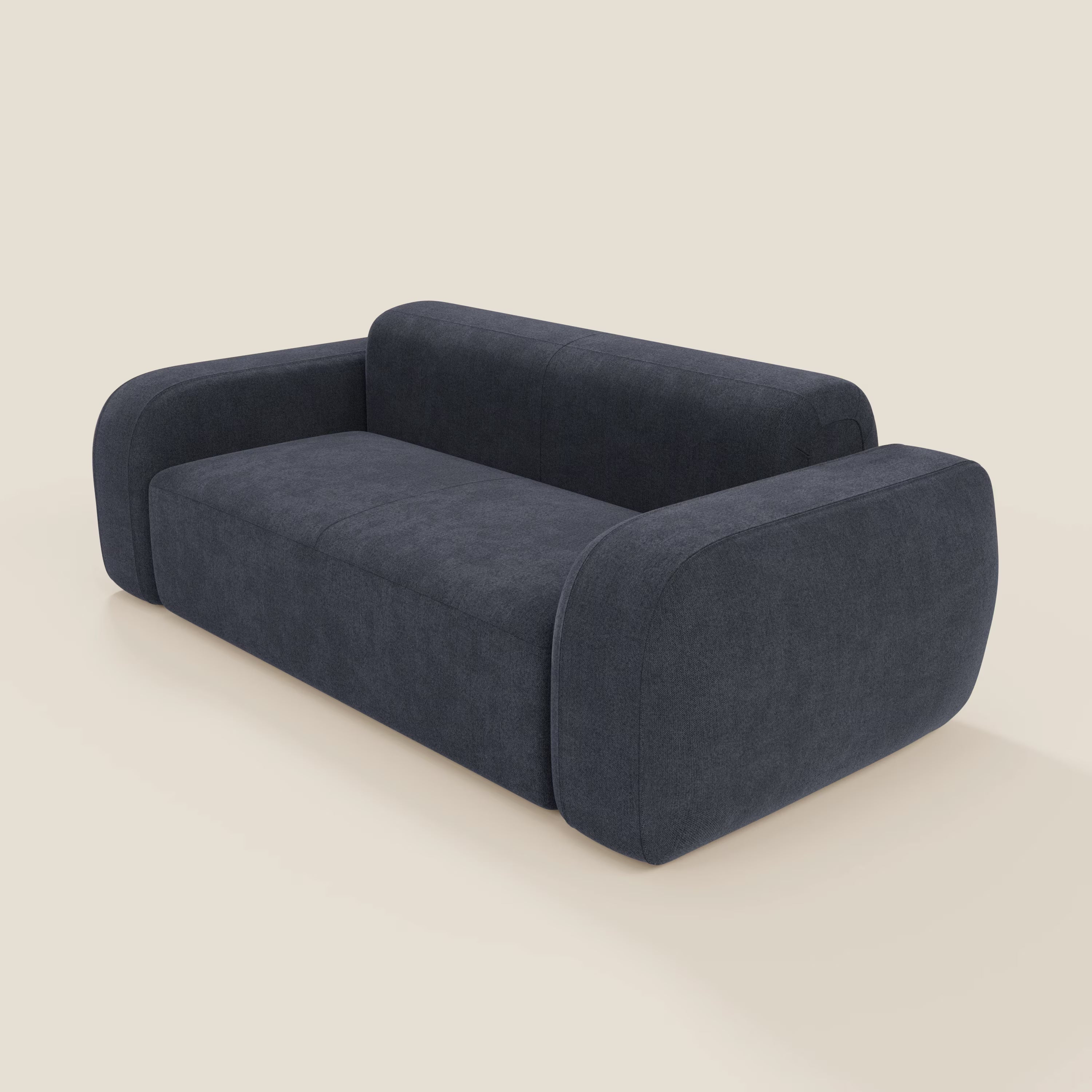 Il BonBon Divano modulare Lineare 220 di Divani.Store, caratterizzato da una seduta unica in tessuto ardesia blu T23 antimacchia, è esposto su uno sfondo bianco che ne sottolinea il design moderno e minimalista.