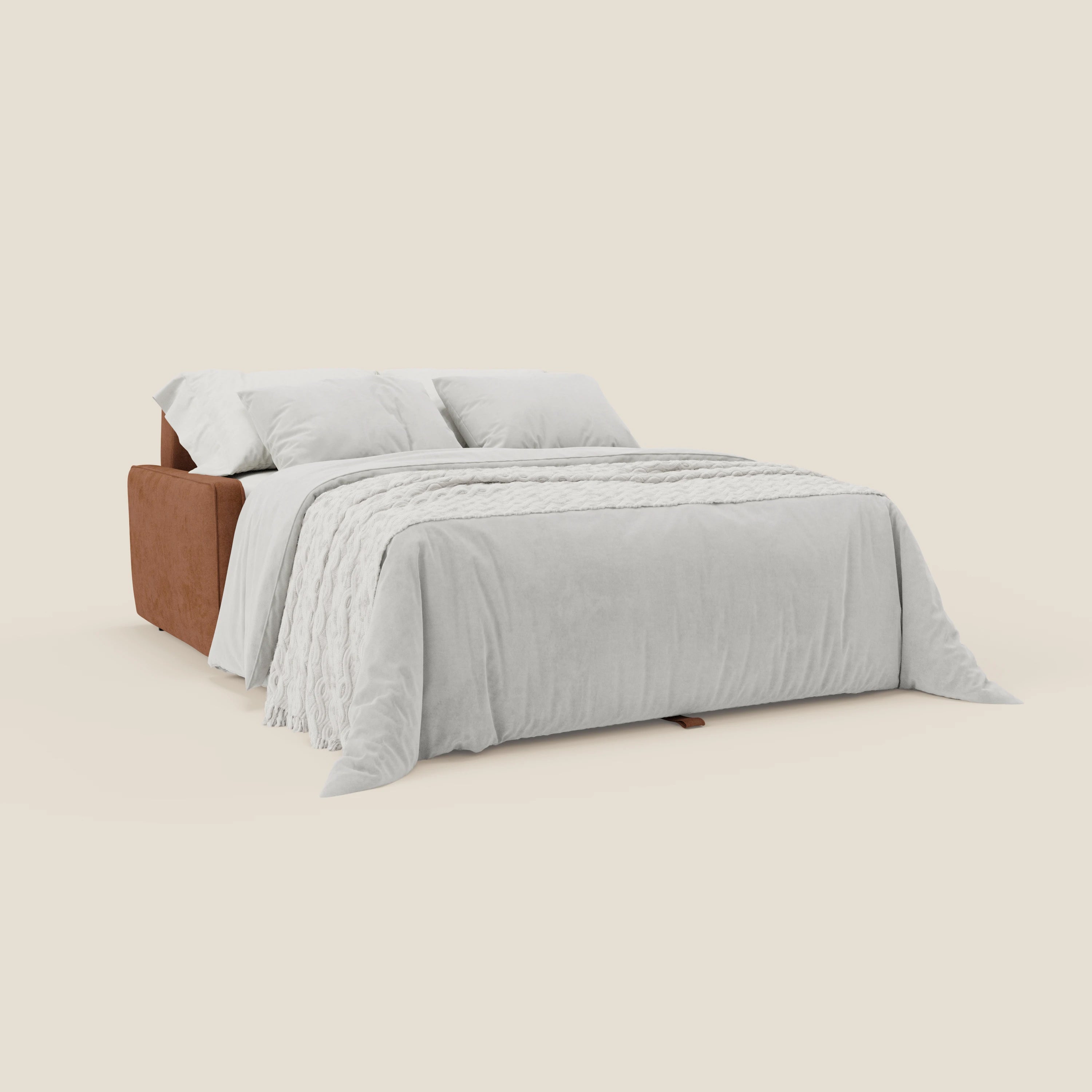 Il Nivon Divano letto moderno di Divani.Store, caratterizzato da un materasso alto 16 cm e da un tessuto impermeabile T25 arancione bruciato con poggiatesta, è dispiegato come un letto con biancheria bianca su uno sfondo beige chiaro.