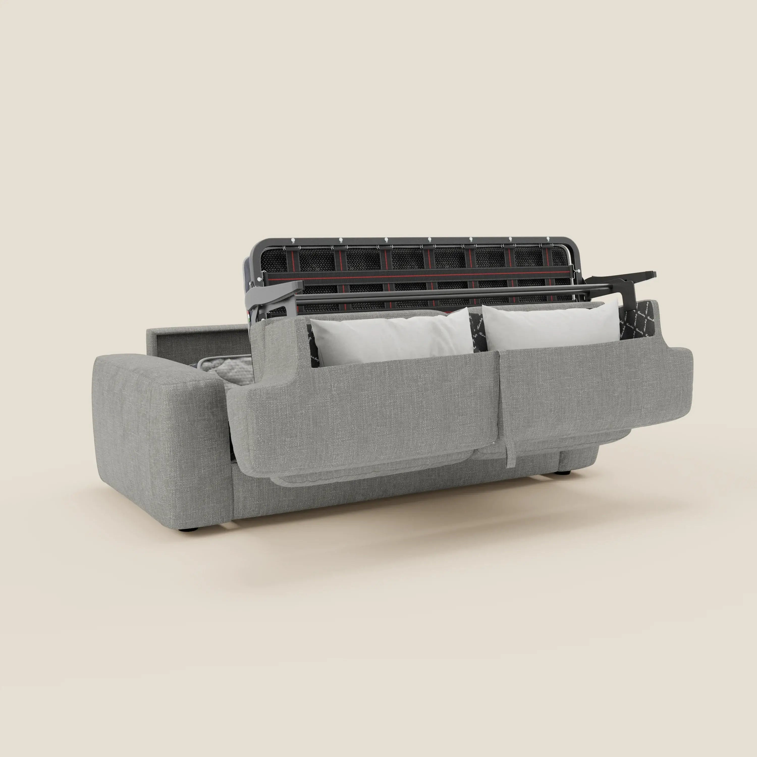 Il letto materasso Cloud Divano H17 cm di Divani.Store è caratterizzato da morbidi cuscini impermeabili in grigio T06 e da uno schienale sollevabile che permette di riporre due cuscini bianchi: un design compatto e moderno, ideale per il comfort quotidiano.