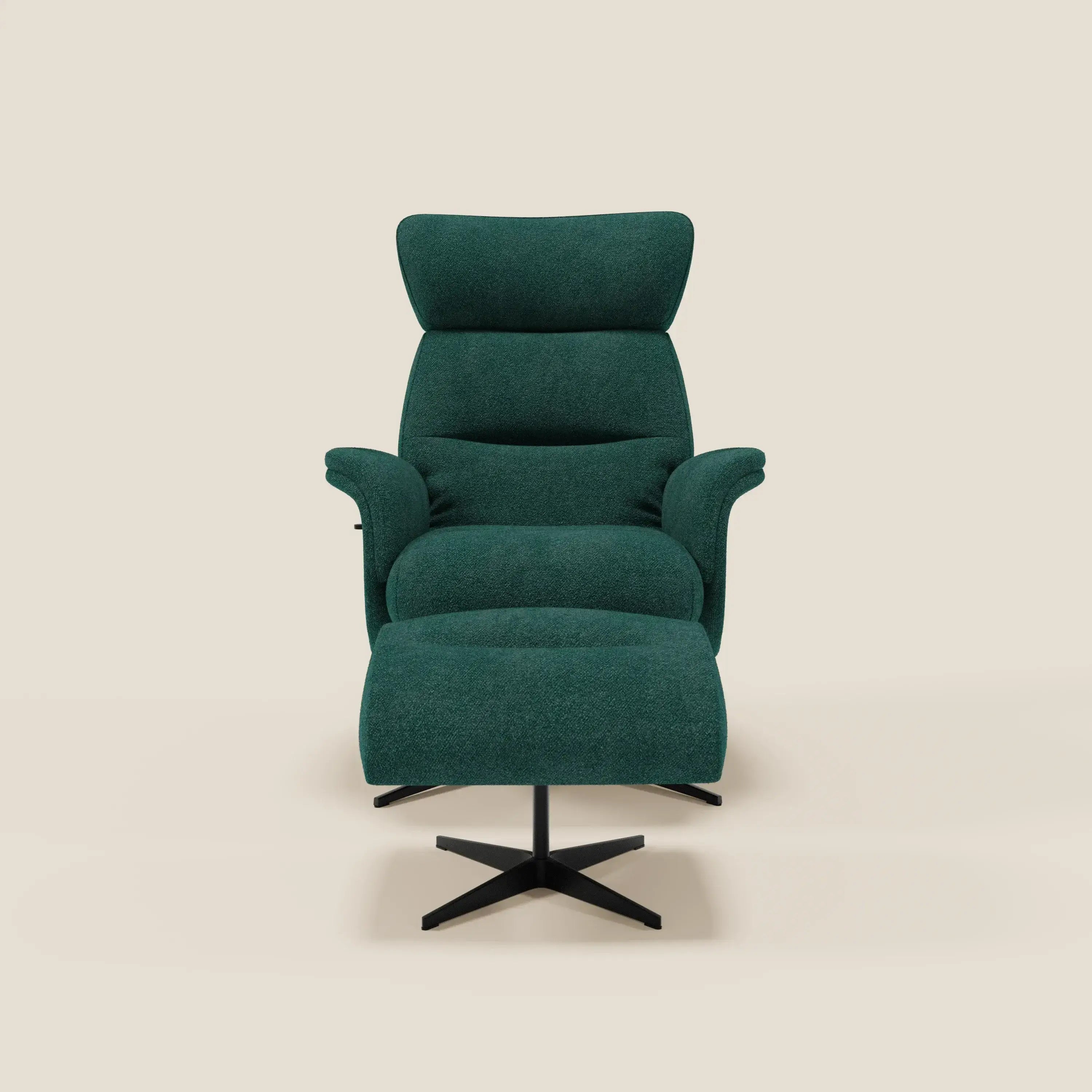 Divani.Store Lunor Poltrona relax reclinabile in tessuto bouclé impermeabile T07 verde è composta da una moderna poltrona con schienale alto, braccioli e morbida imbottitura, e da un pouf coordinato, entrambi su base girevole nera. Sfondo bianco sporco a tinta unita.