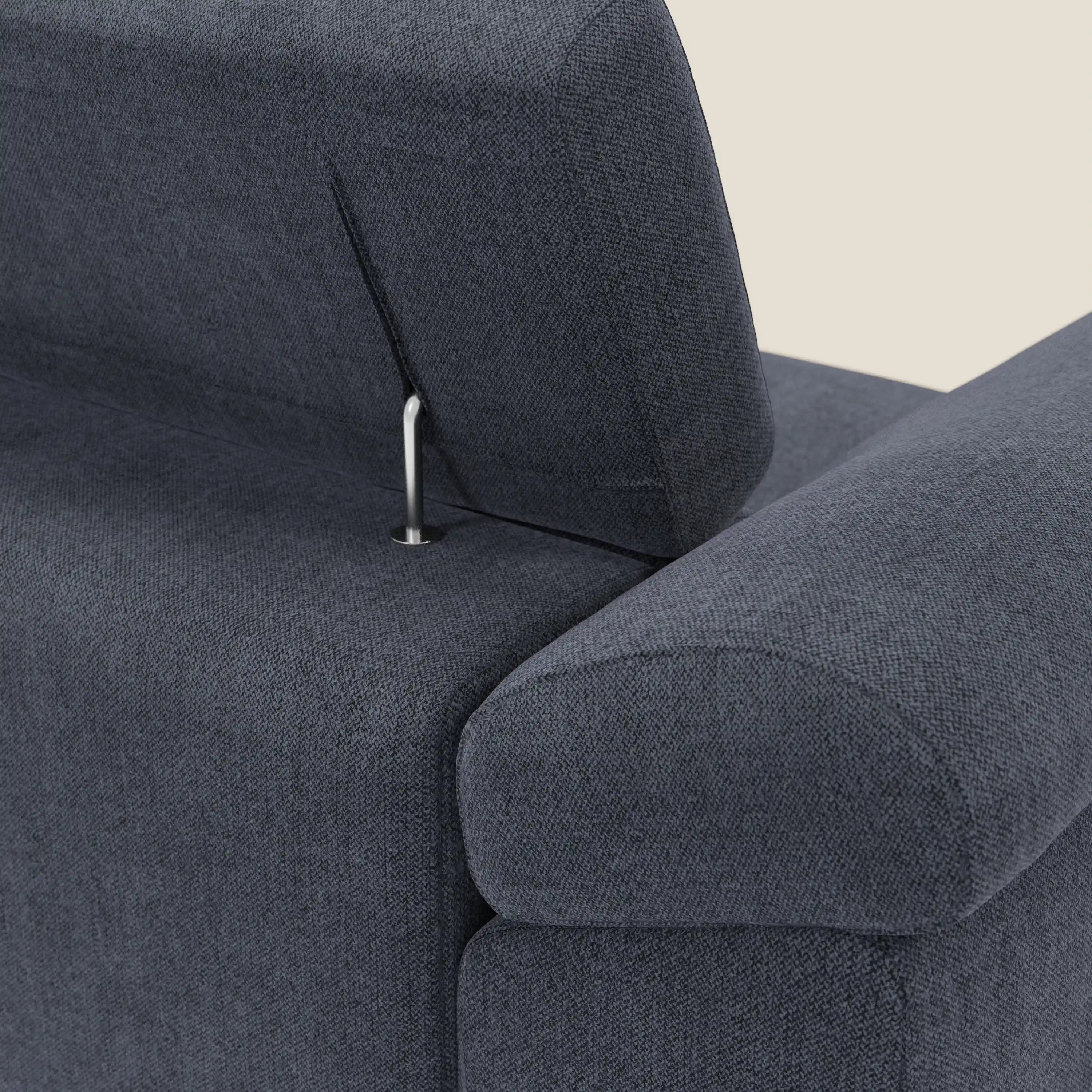 Donatello Ecksofa mit verschiebbaren Sitzen, Armlehnen mit Stauraum und Kopfstütze aus weichem, abwaschbarem Stoff T23 Schieferblau