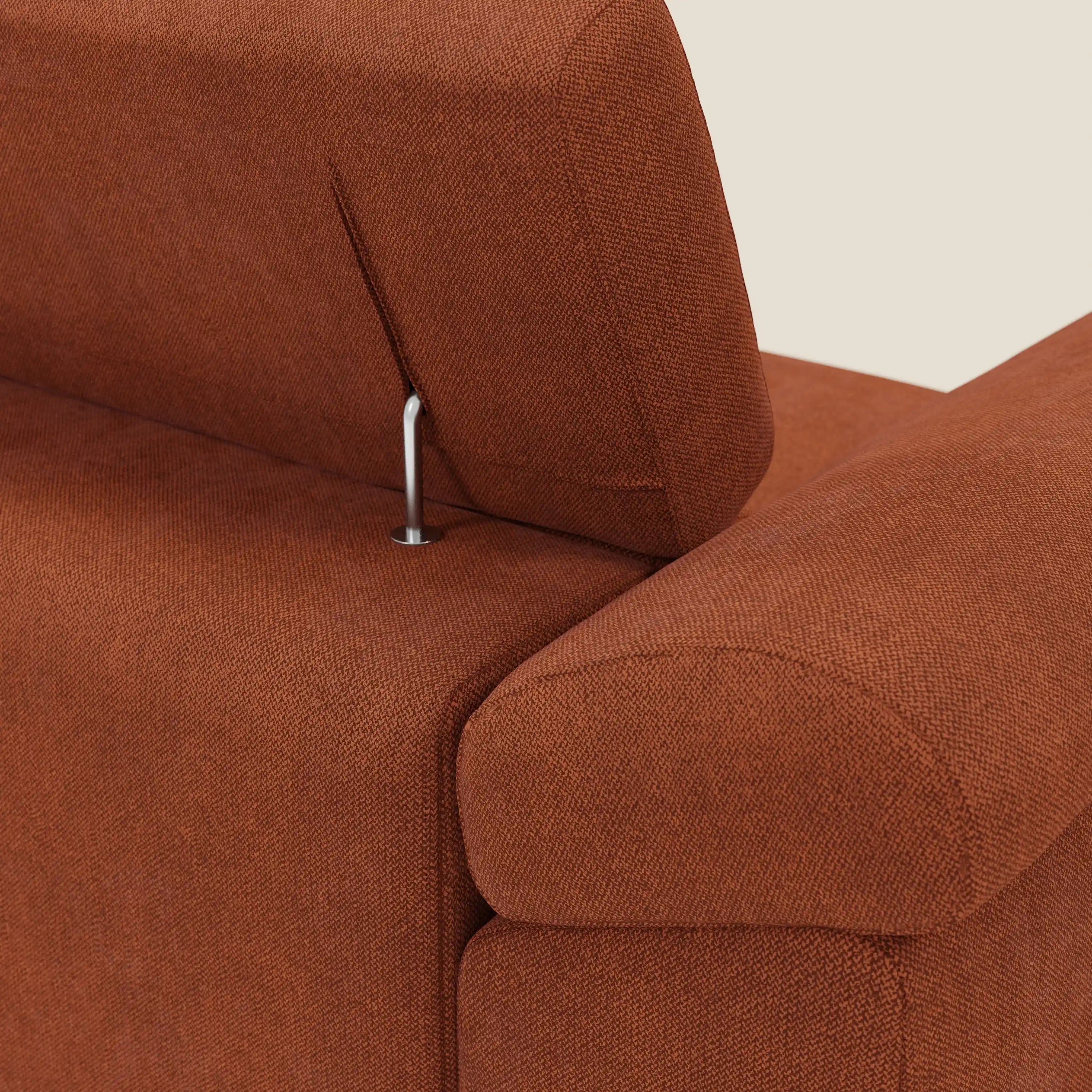 Donatello Ecksofa mit verschiebbaren Sitzen, Armlehnen mit Stauraum und Kopfstütze aus weichem, abwaschbarem Stoff T23 rostrot