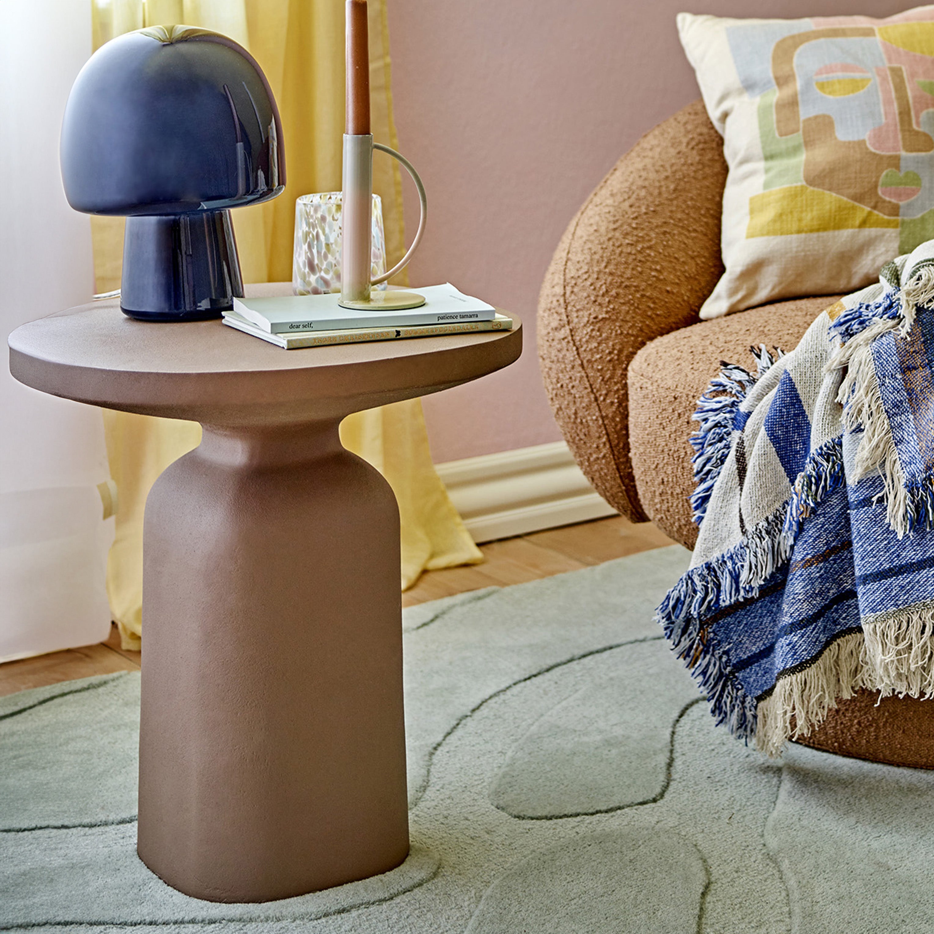 Millan tavolino scultoreo in metallo e alluminio fatto a mano colore terra - divani.store