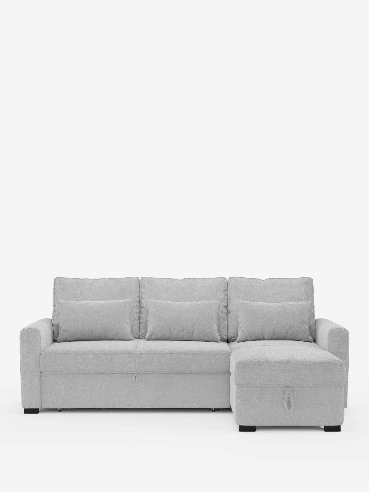 Un divano letto Ottaviano con letto estraibile, penisola reversibile e contenitore in tessuto materico smacchiabile color grigio chiaro, dotato di chaise longue a destra, tre cuscini dello schienale, cuscini lombari e un passante in tessuto per l'apertura del contenitore.