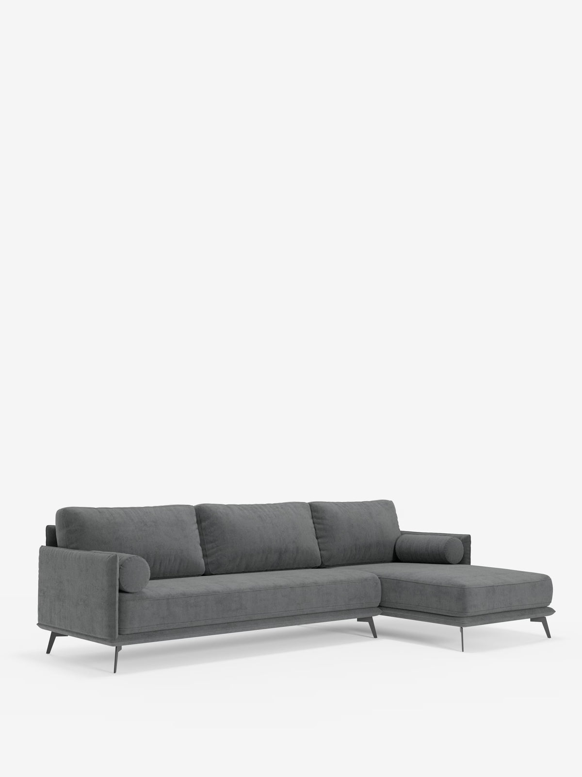 Il divano moderno angolare con penisola Basalto di Divani.Store presenta un rivestimento in tessuto T31 grigio scuro resistente alle macchie, tre cuscini dello schienale imbottiti in piuma, una chaise longue sul lato destro e una robusta base in metallo con sottili gambe nere. Realizzato in Italia, questo divano moderno presenta linee pulite e minimaliste e risalta in modo particolare su uno sfondo bianco a tinta unita.