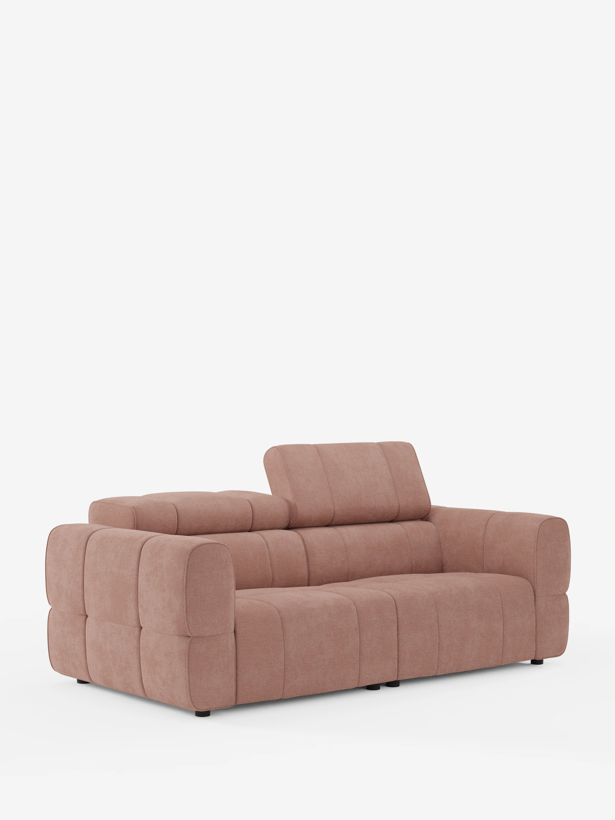 Un divano modulare Giotto a 3 posti color rosa antico, con design a capitonatura verticale e poggiatesta regolabili, che esalta lo stile contemporaneo su uno sfondo bianco.