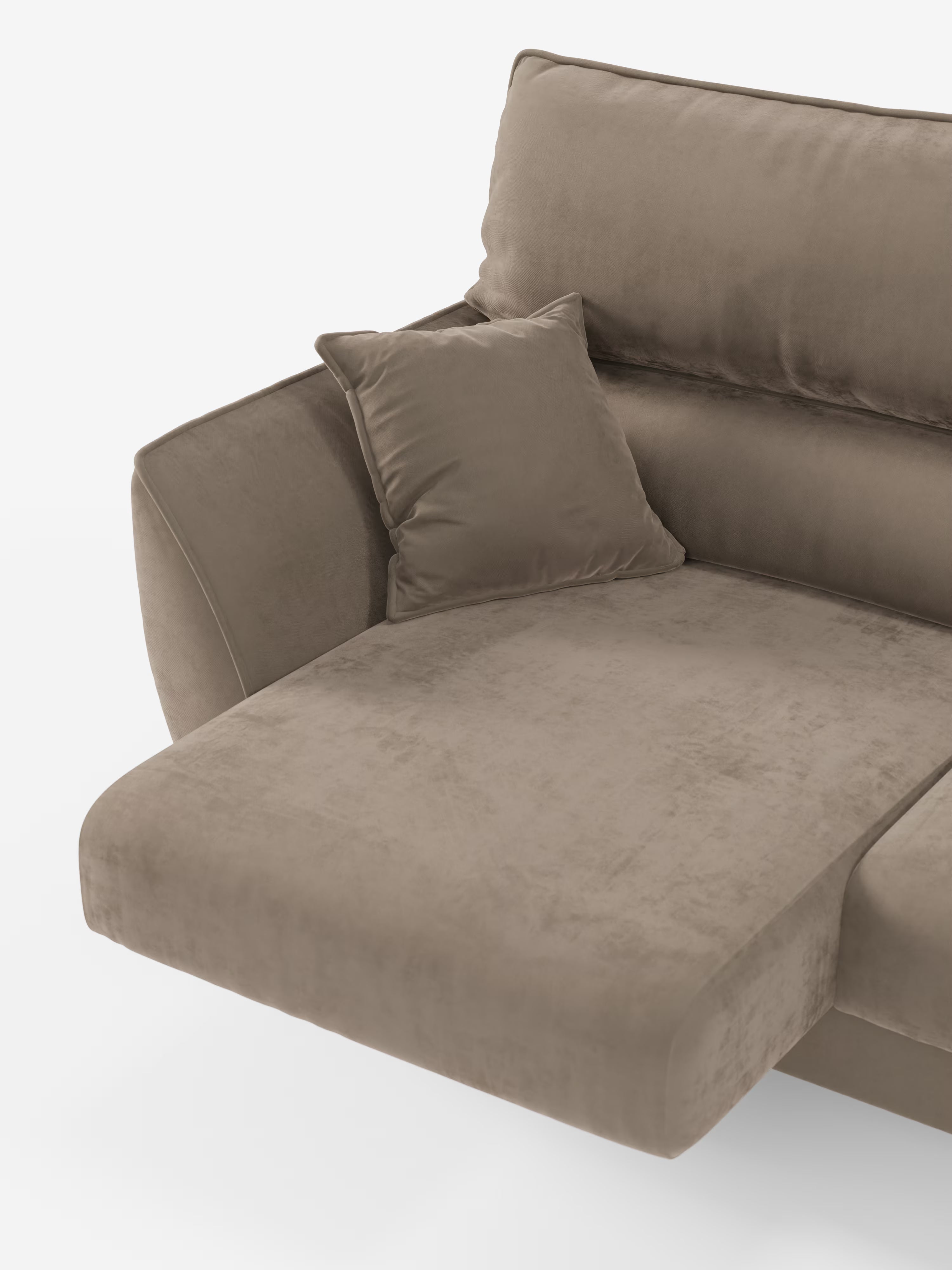 Un primo piano del Michelangelo 4 Posti di Divani.Store — un moderno divano a quattro posti rivestito in elegante vellutino T30 color taupe, facile da pulire — mette in risalto i suoi morbidi cuscini e il cuscino decorativo abbinato su uno sfondo bianco. Tre sedute estensibili e poggiatesta reclinabili offrono un comfort personalizzabile, mentre il rivestimento morbido e vellutato conferisce a questo divano contemporaneo un’atmosfera accogliente e lussuosa.