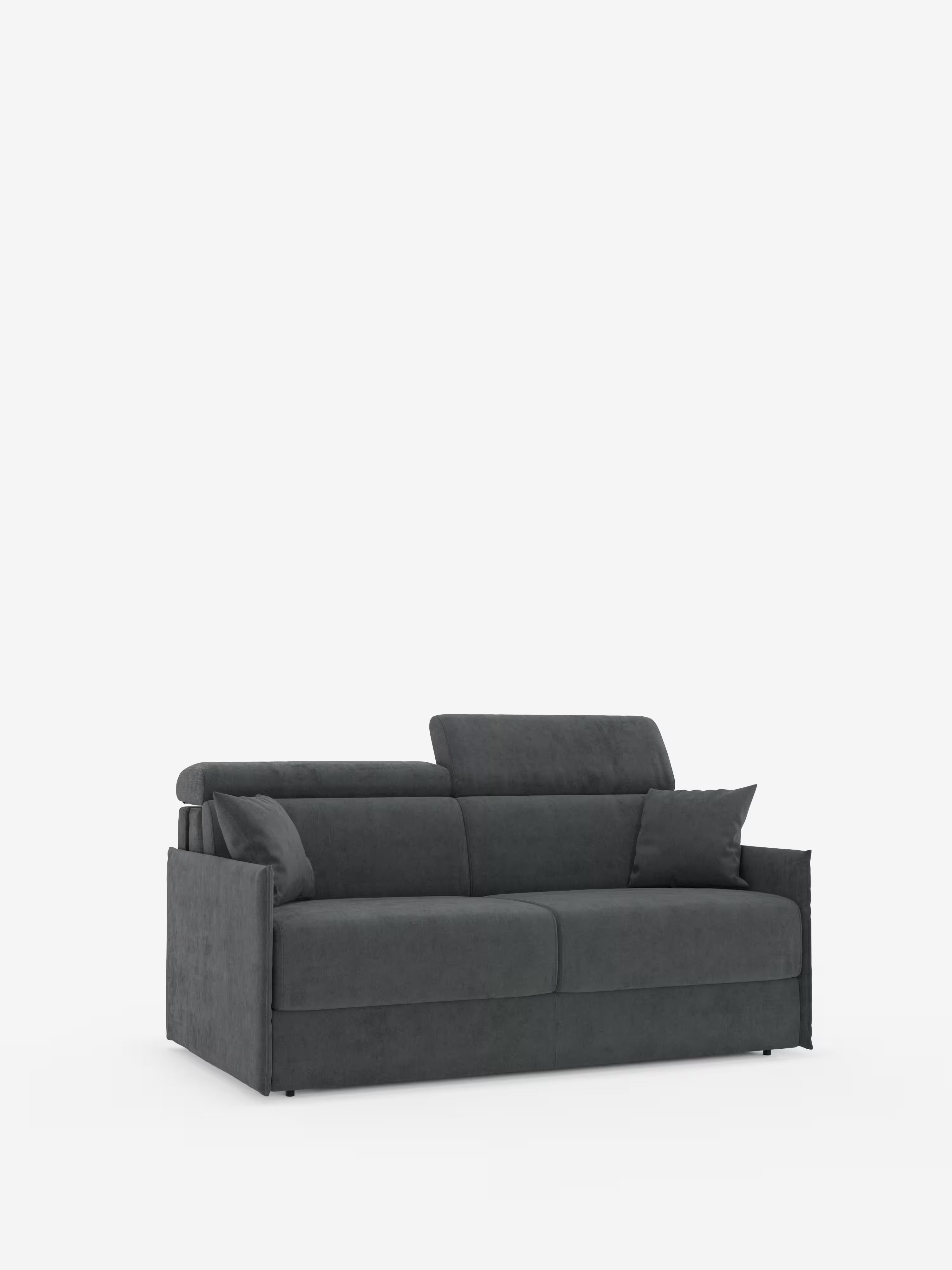 Vi presentiamo il divano letto Miryam con poggiatesta reclinabili e comfort maxi di Divani.Store: un divano imbottito moderno, di colore grigio scuro, caratterizzato da braccioli rettangolari, due cuscini coordinati e un design contemporaneo, minimalista ed elegante. Questo divano letto compatto è realizzato in morbido tessuto T31 resistente alle macchie, con piccoli piedini neri, qui raffigurato su uno sfondo bianco a tinta unita.