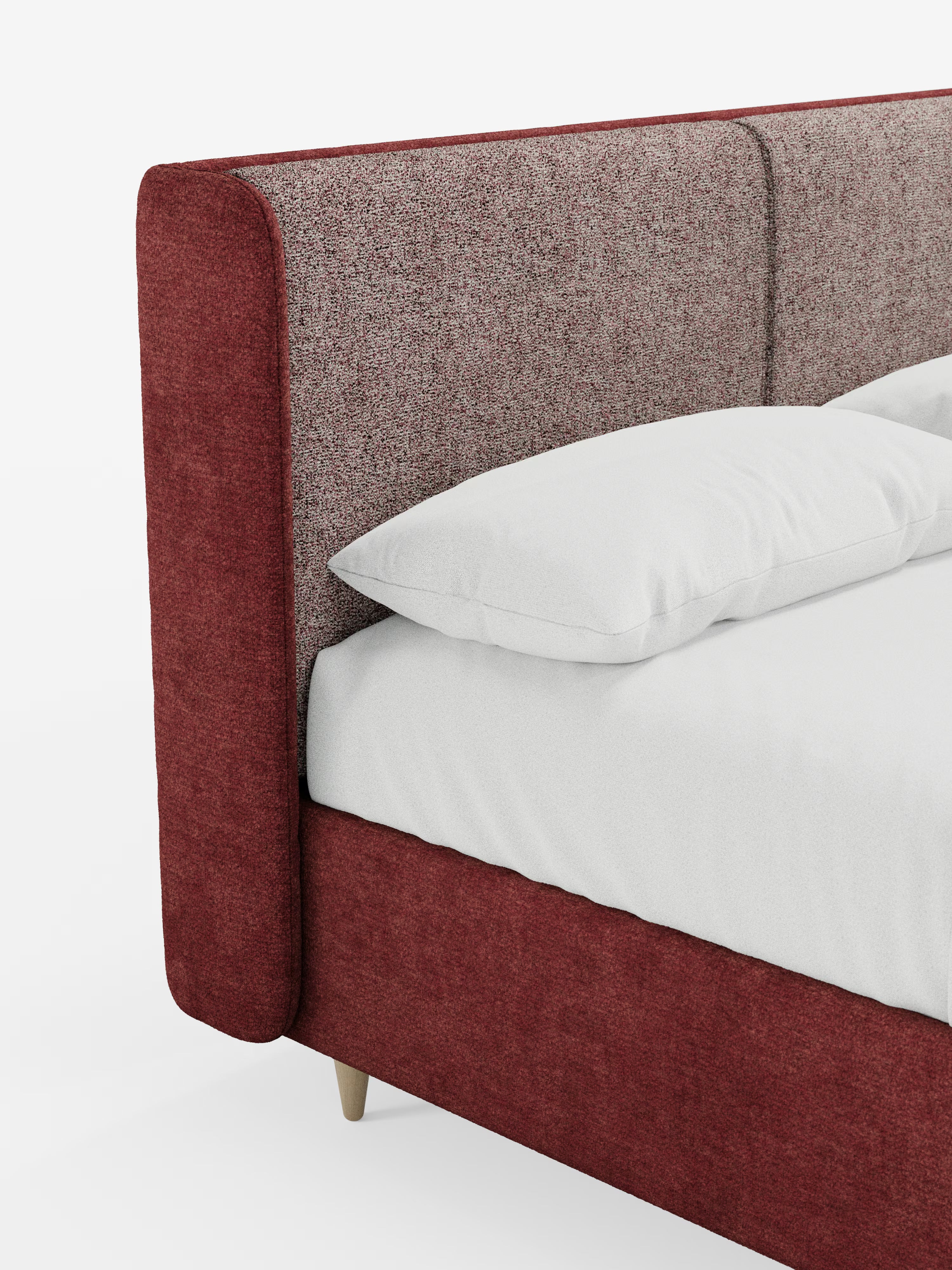 Ecco una versione riscritta della tua frase, che include i dati del prodotto forniti: Un primo piano del letto imbottito bicolore VALKIRIA con contenitore di Letti.store mette in risalto un letto moderno con struttura e testiera rivestite in un elegante tessuto rosso. Il letto presenta un tessuto a trama sulla testiera imbottita, dalla forma curva e avvolgente, con cuscini imbottiti sullo schienale. Rivestito con biancheria da letto bianca e un cuscino bianco, questo letto bicolore moderno risalta su uno