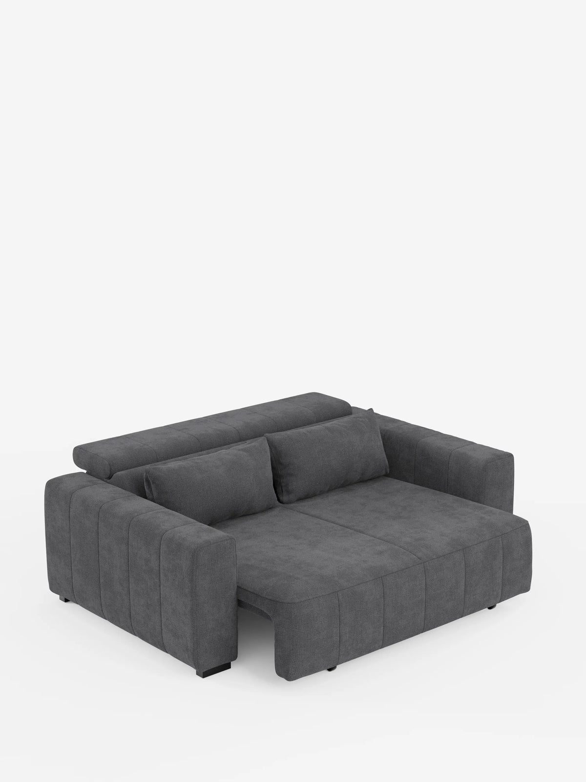 Un divano a tre posti in stile dorico, dal design contemporaneo e di colore grigio scuro, firmato Divani.Store, caratterizzato da ampi braccioli, due cuscini dello schienale con cuciture a vista e rivestimento in tessuto T23 antimacchia. Dotato di un meccanismo elettrico di relax per l’estensione delle sedute e di un poggiatesta reclinabile per un comfort personalizzato, si trasforma facilmente in una superficie piana su cui dormire. Presenta su uno sfondo bianco a tinta unita.