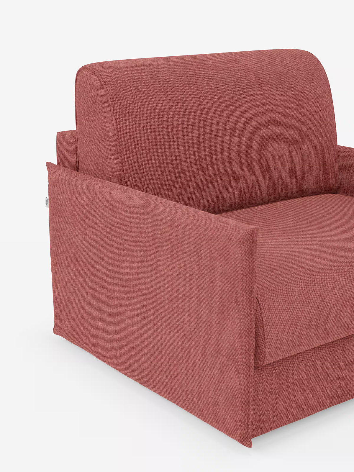 Un primo piano della poltrona letto compatta Evans di Divani.Store, una poltrona moderna senza braccioli rivestita in tessuto T23 rosso tenue e facile da pulire. Si caratterizza per le linee pulite, lo schienale rigido e la seduta imbottita e spessa, con un design salotto-letto a scomparsa salvaspazio (materasso 70 x 197 cm sfoderabile), il tutto su uno sfondo bianco a tinta unita.