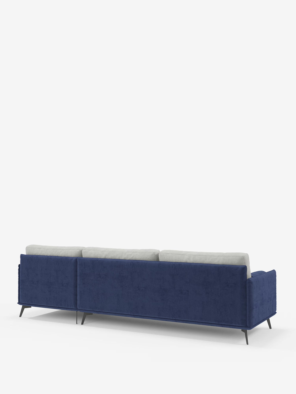 Il divano angolare bicolore Basalto con penisola e base in metallo di Divani.Store è un divano d’angolo moderno e rettangolare, presentato di retroper mettere in risalto le sue linee pulite e il design minimalista. Rivestito in blu intenso, con cuscini dello schienale grigio chiaro realizzati in tessuto T31 soft-touch resistente alle macchie e imbottiti in piuma, questo divano unisce estetica e comfort. La slanciata base in metallo nero completa il look sofisticato sullo sfondo bianco.