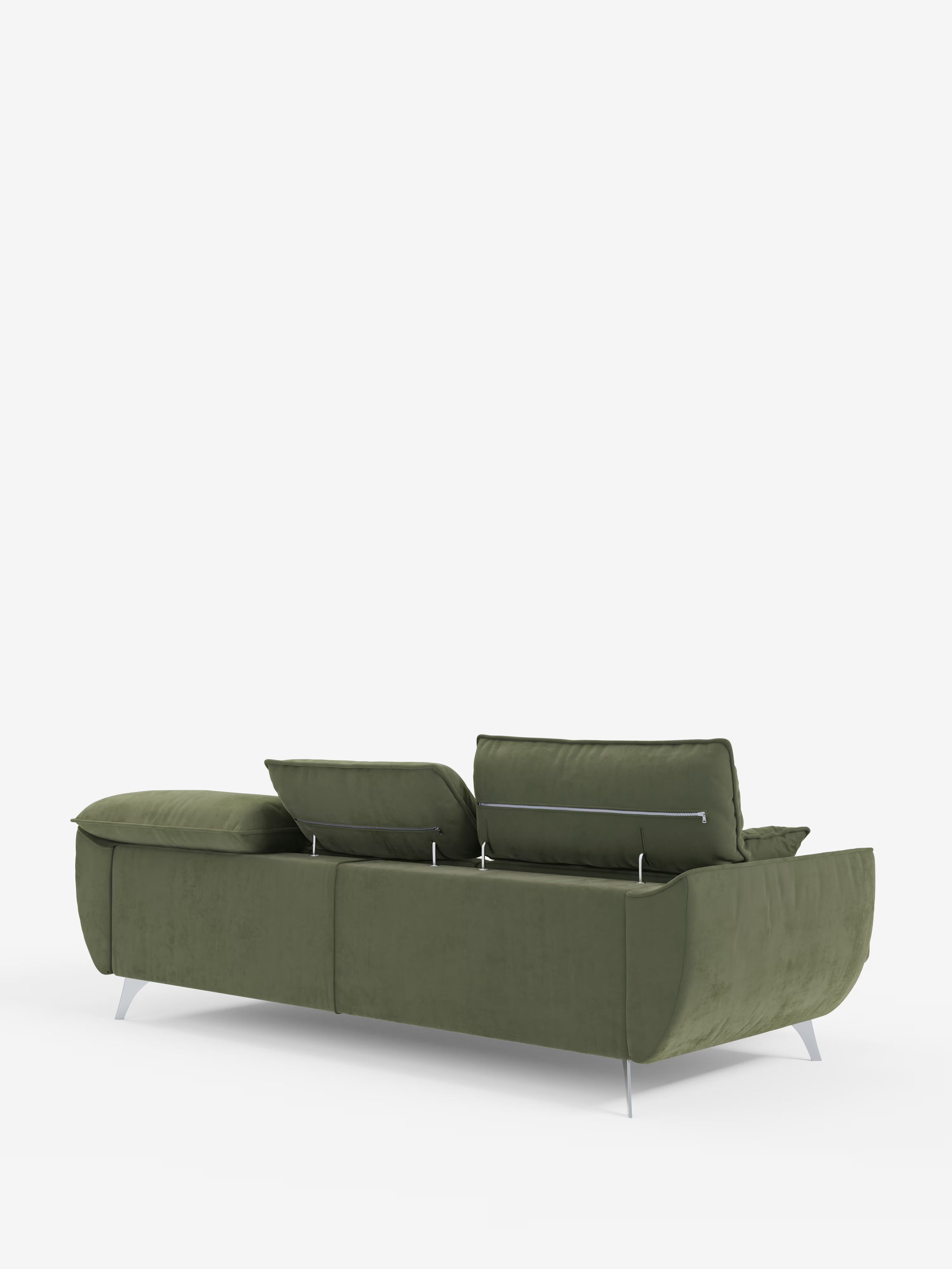 Il divano Michelangelo 4 Posti di Divani.Store è un divano contemporaneo in velluto verde, presentato su uno sfondo bianco a tinta unita. Progettato con tre sedute allungabili e poggiatesta reclinabili, questo divano di grande stile presenta una silhouette slanciata e squadrata, con dettagli minimalisti e schienali leggermente reclinabili, il tutto rivestito in elegante tessuto Vellutino T30 resistente alle macchie.