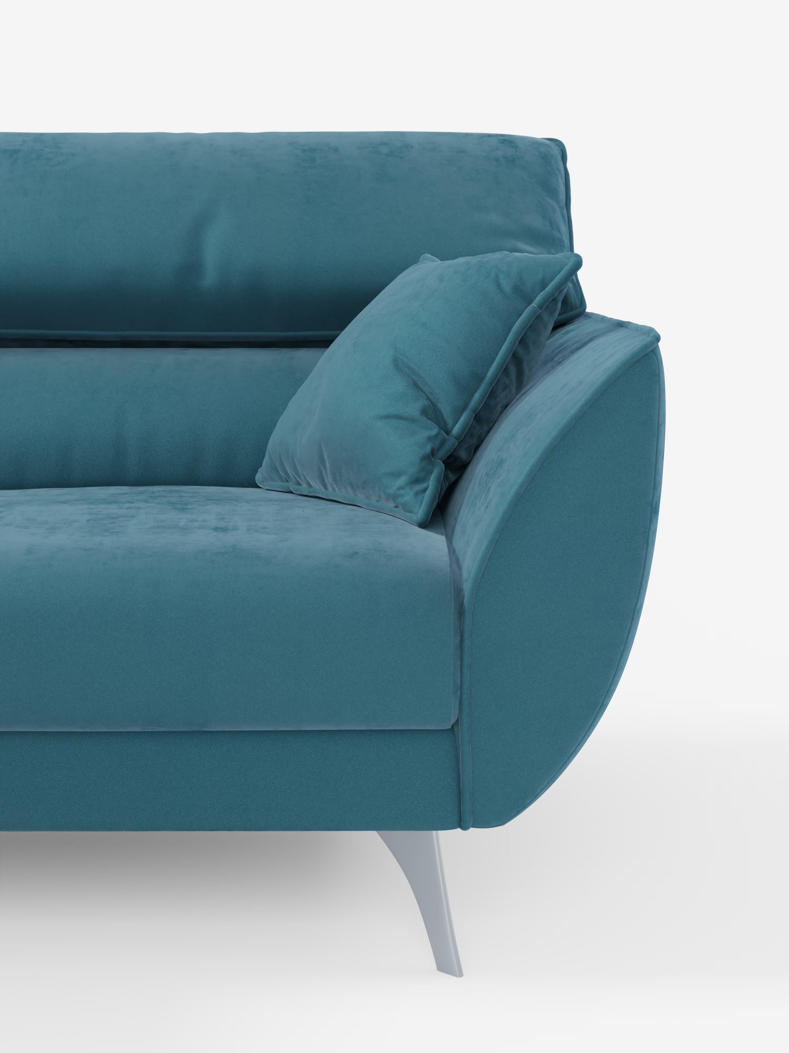Un divano Michelangelo contemporaneo color verde acqua a 2 e 3 posti di Divani.Store, dotato di sedute allungabili, poggiatesta reclinabili, rivestimento in tessuto T30 resistente alle macchie e un unico bracciolo destro. Il divano è completato da un cuscino dello schienale angolare abbinato e da gambe sottili e angolate di colore grigio chiaro. Su uno sfondo bianco a tinta unita, è visibile solo metà di questo divano moderno, mettendo in risalto il profilo laterale e il design dettagliato dei cuscini.