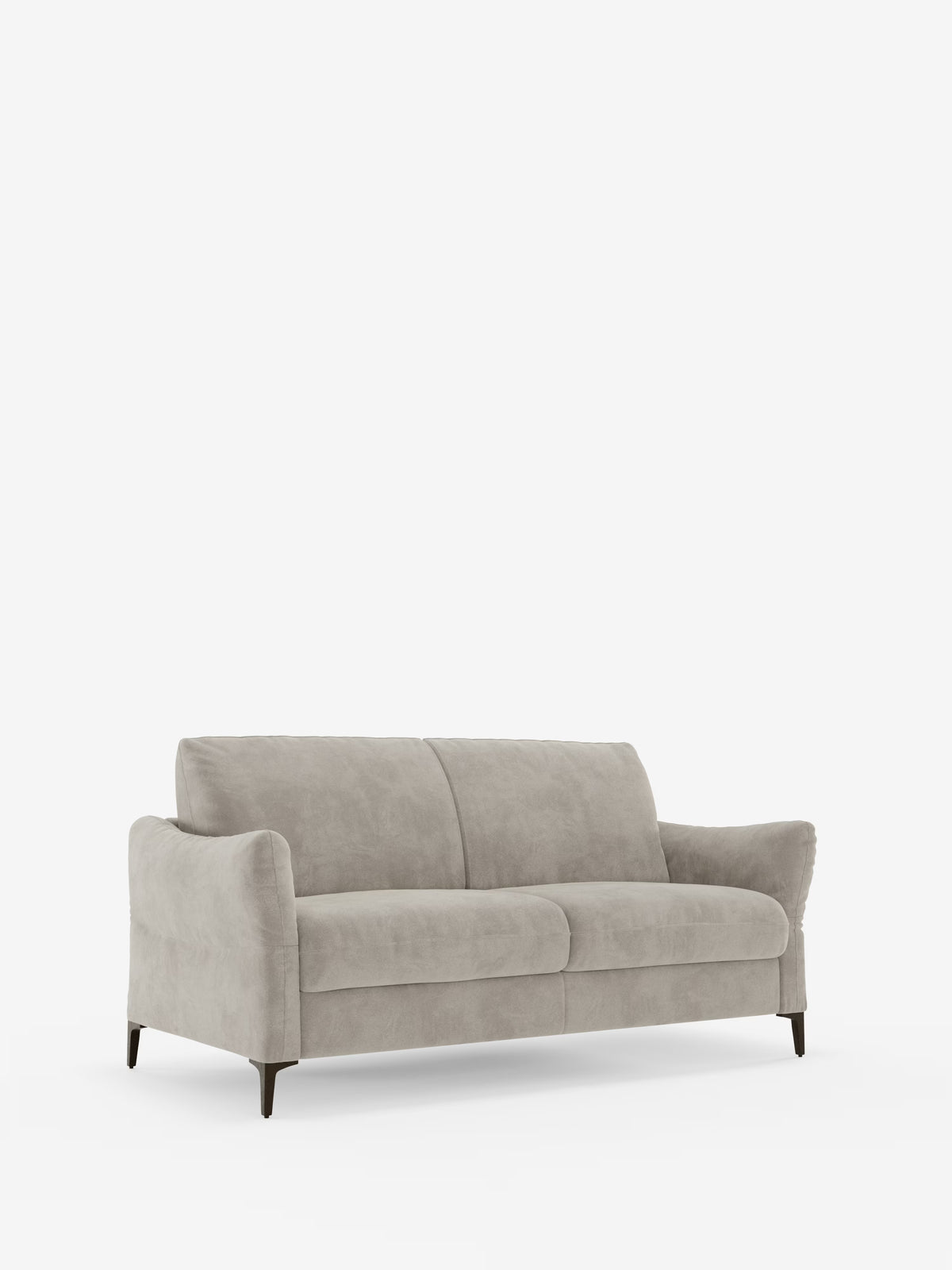 Un divano letto a 3 posti Dalia di Divani.Store, in grigio chiaro, realizzato in tessuto T30 moderno, vellutato e resistente alle macchie, con morbidi cuscini soffici, braccioli leggermente ricurvi e sottili gambe nere. Presentato su uno sfondo bianco candido che mette in risalto il design pulito e minimalista del divano.
