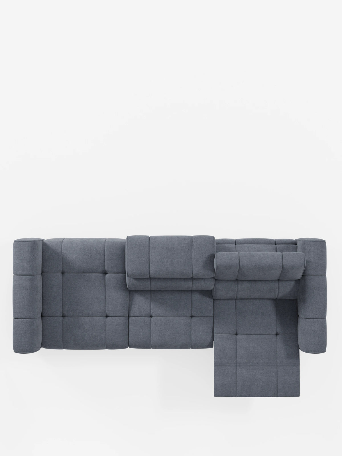 Vista dall'alto di un moderno divano componibile Giotto grigio con terminale aperto - opzione relax elettrico in tessuto smacchiabile T23, caratterizzato da seduta capitonné, chaise longue estesa sul lato destro e schienali regolabili su sfondo bianco.