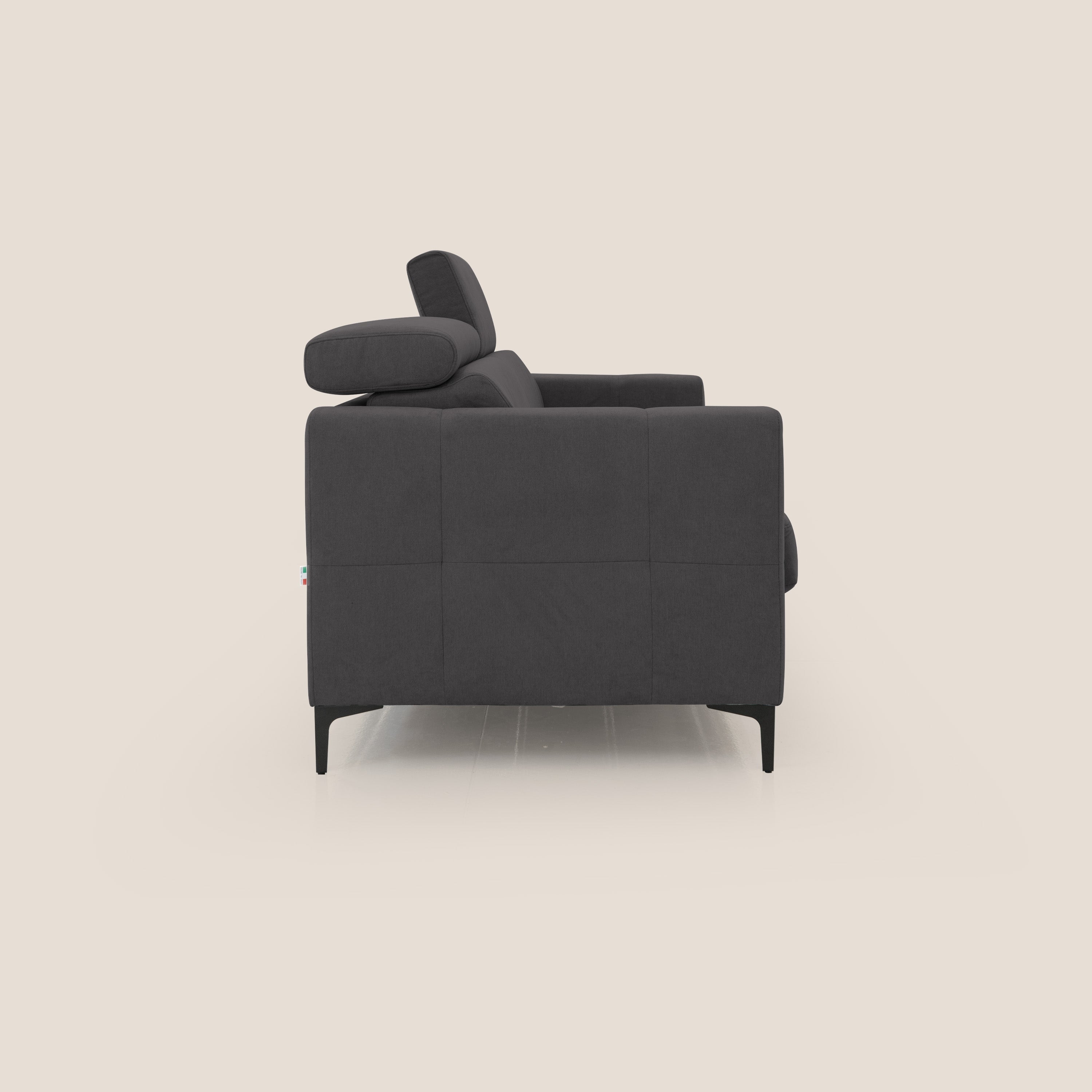 Gardenia divano letto materasso alto 18 cm con poggiatesta reclinabili e rivestimento impermeabile T02 nero - divani.store