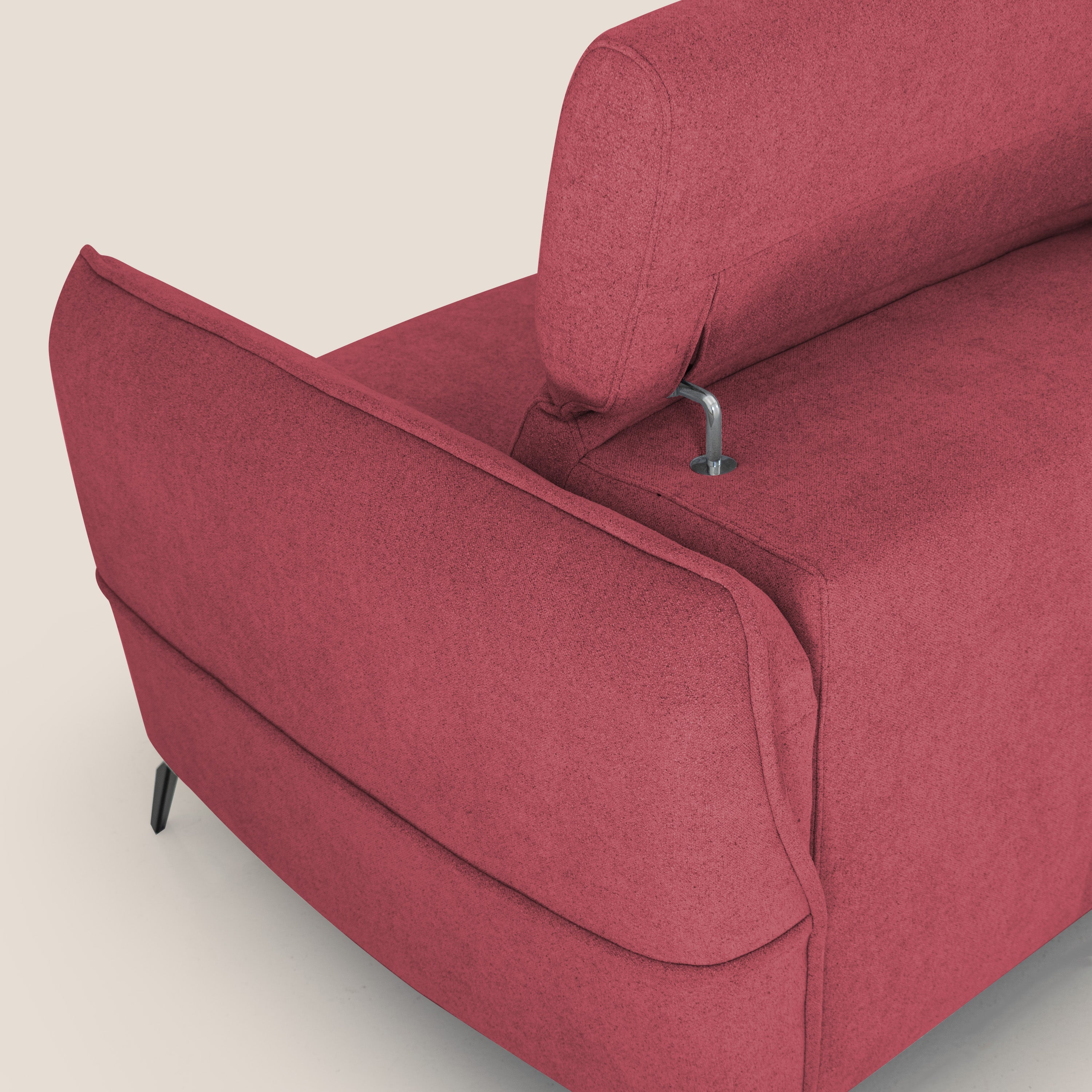 Bloom Divano con poggiapiedi estraibile piedini alti e poggiatesta reclinabili in tessuto bouclé impermeabile T07 rosso - divani.store