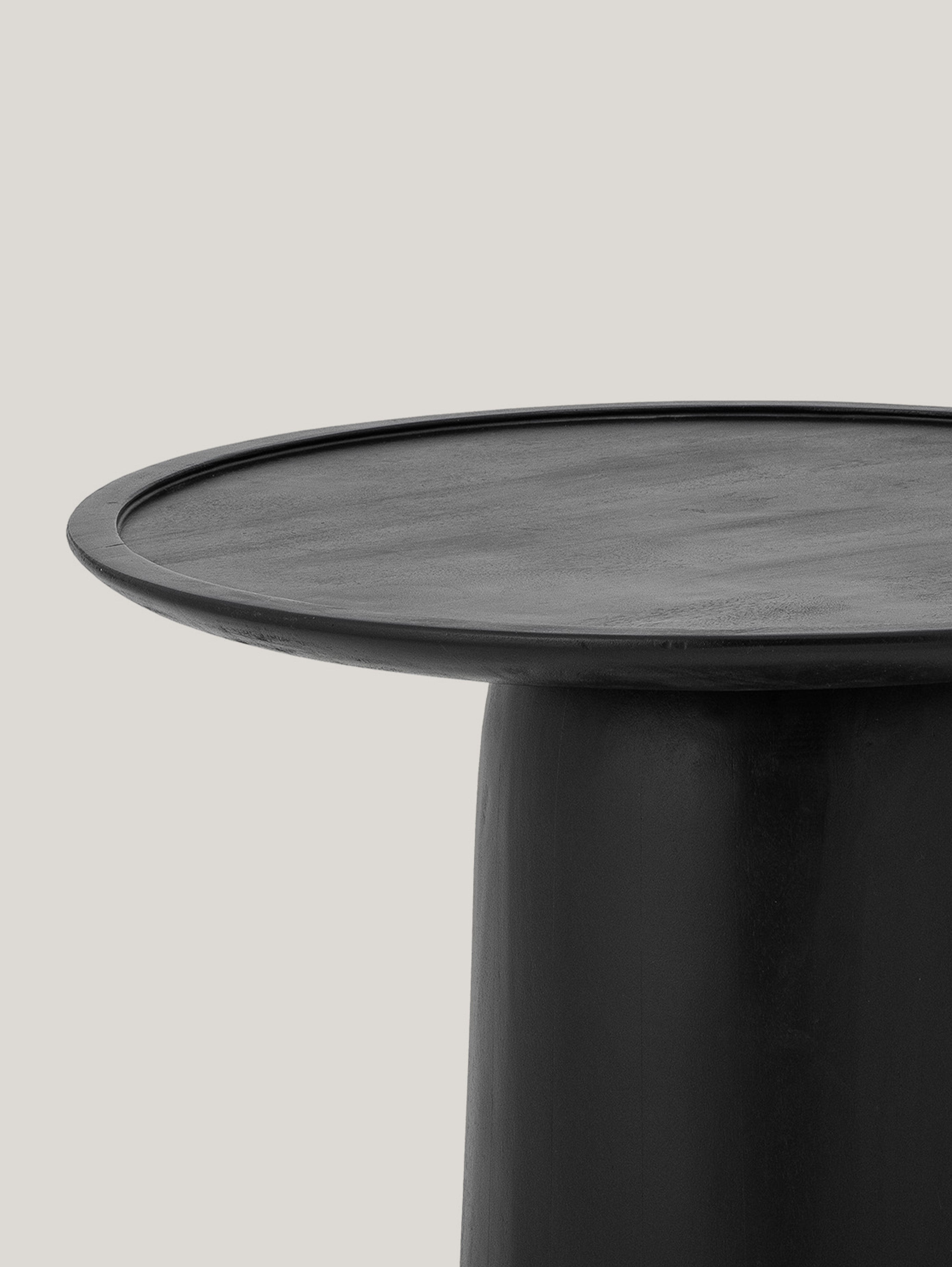 Siviglia tavolino tondo in legno di mango tinto nero - divani.store