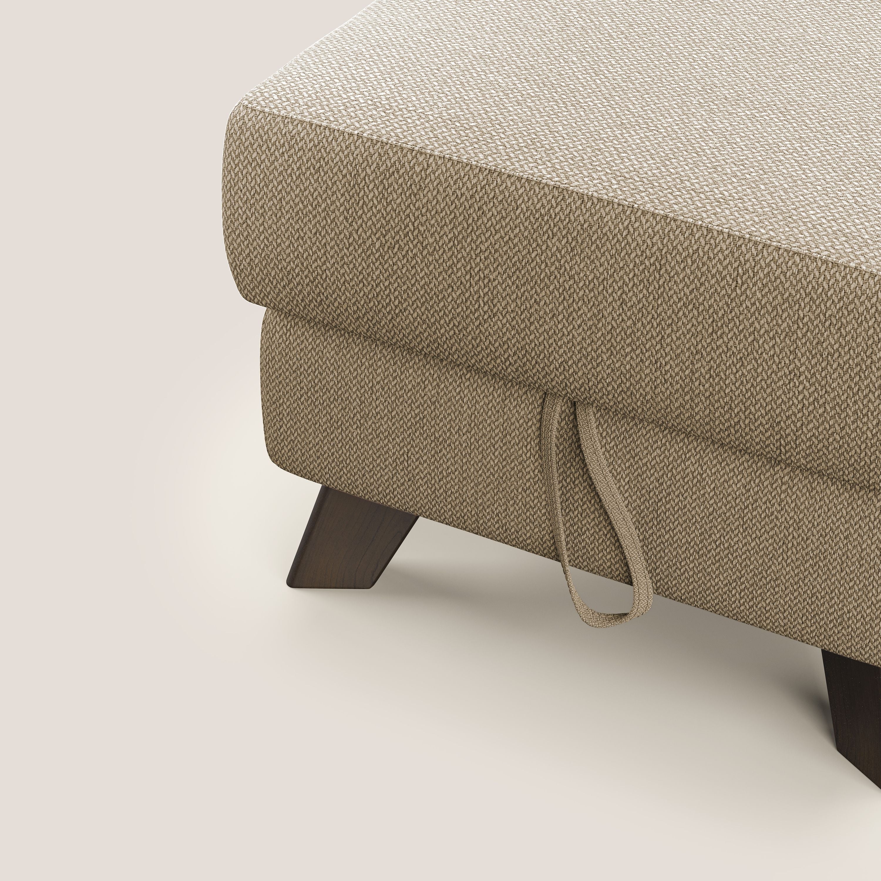 Moon Pouf contenitore e piedini alti in tessuto smacchiabile con acqua T05 beige - divani.store